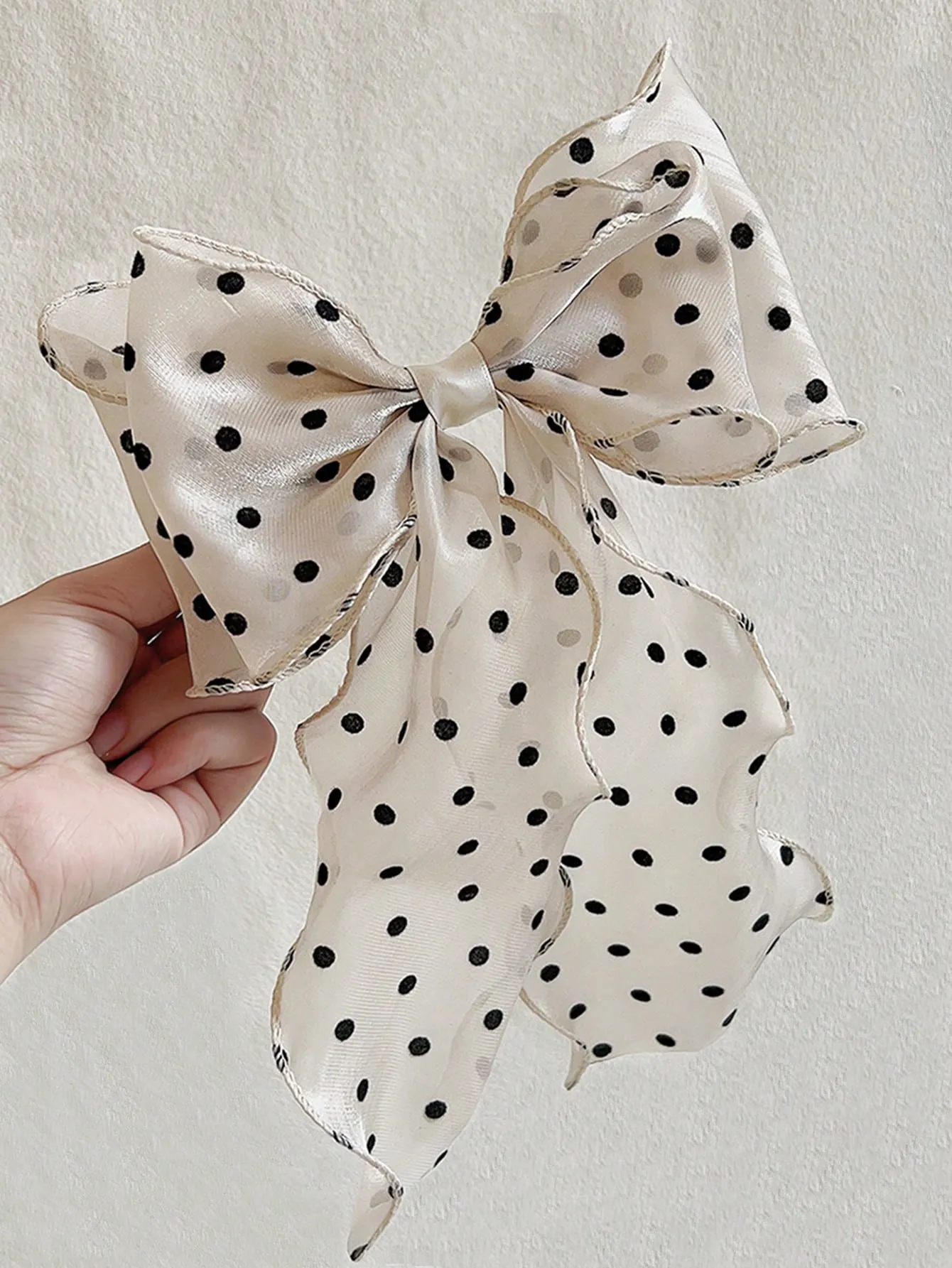 1pc Cream-Colored Hollow Out Butterfly Print Mesh Hair Clip