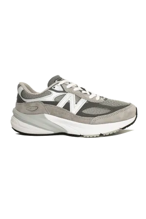 990