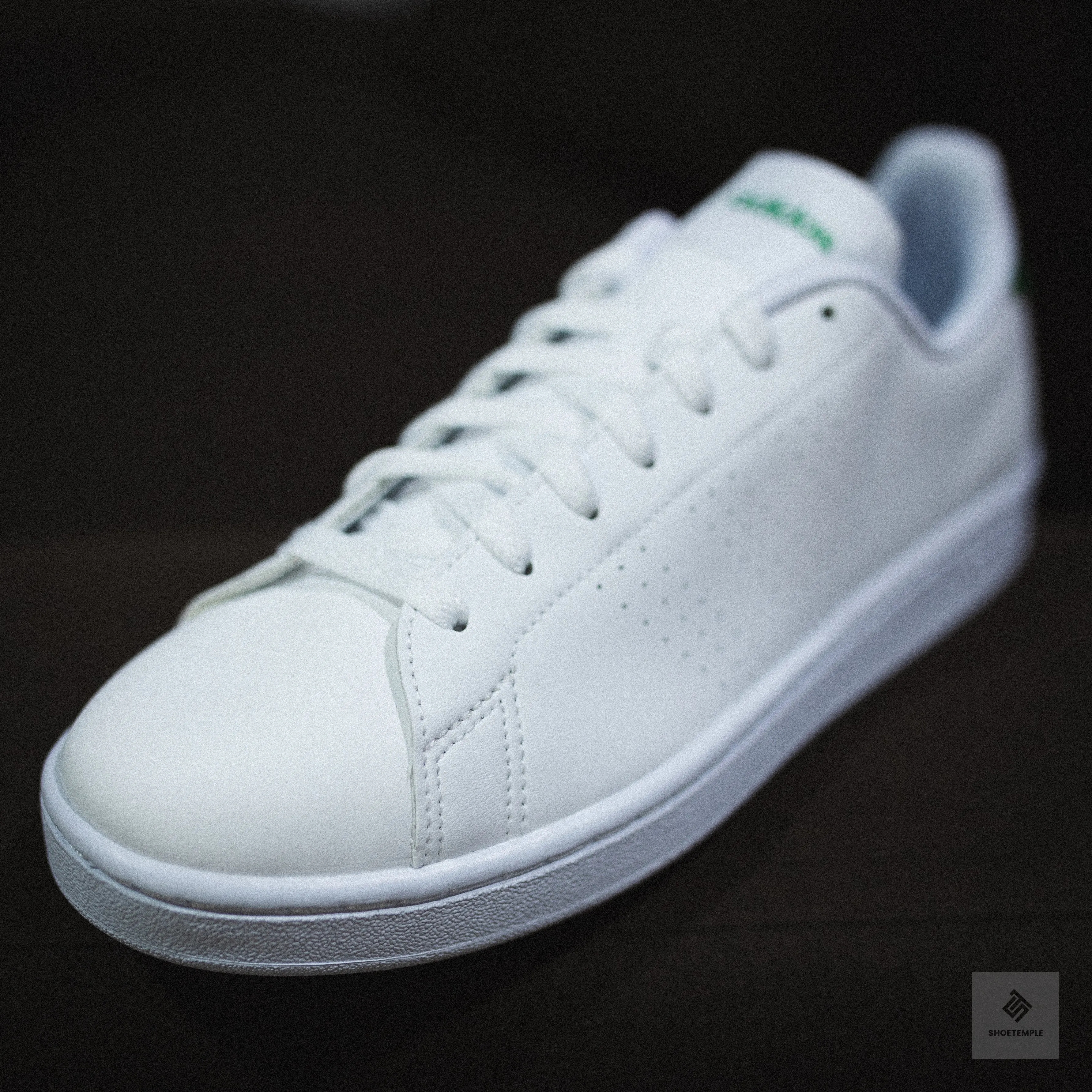 Advantage Shoes - White