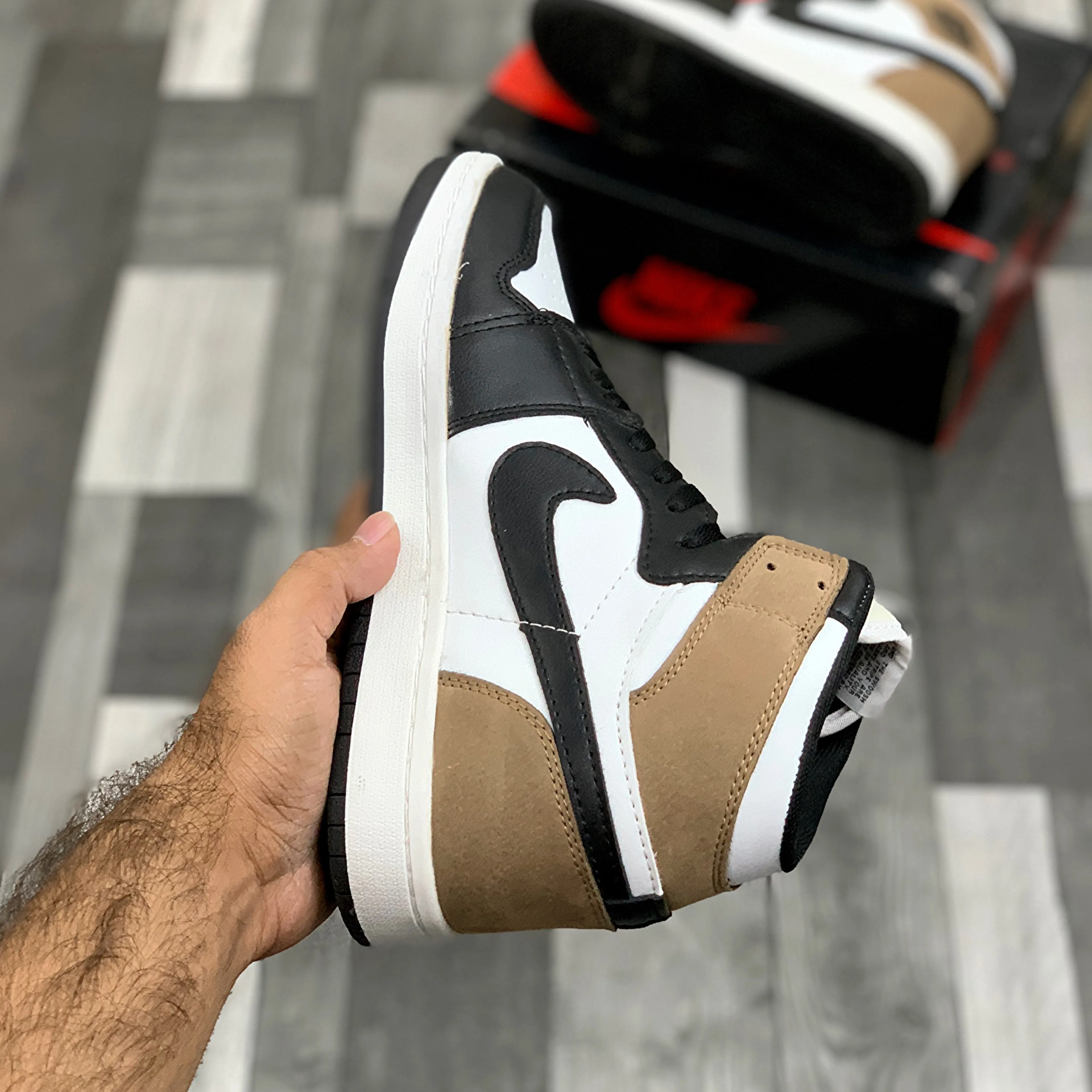 AJ-1 hightops (Dark Mocha)