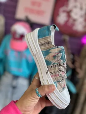 Aman Prints Tennis Shoes w Sparkle Laces