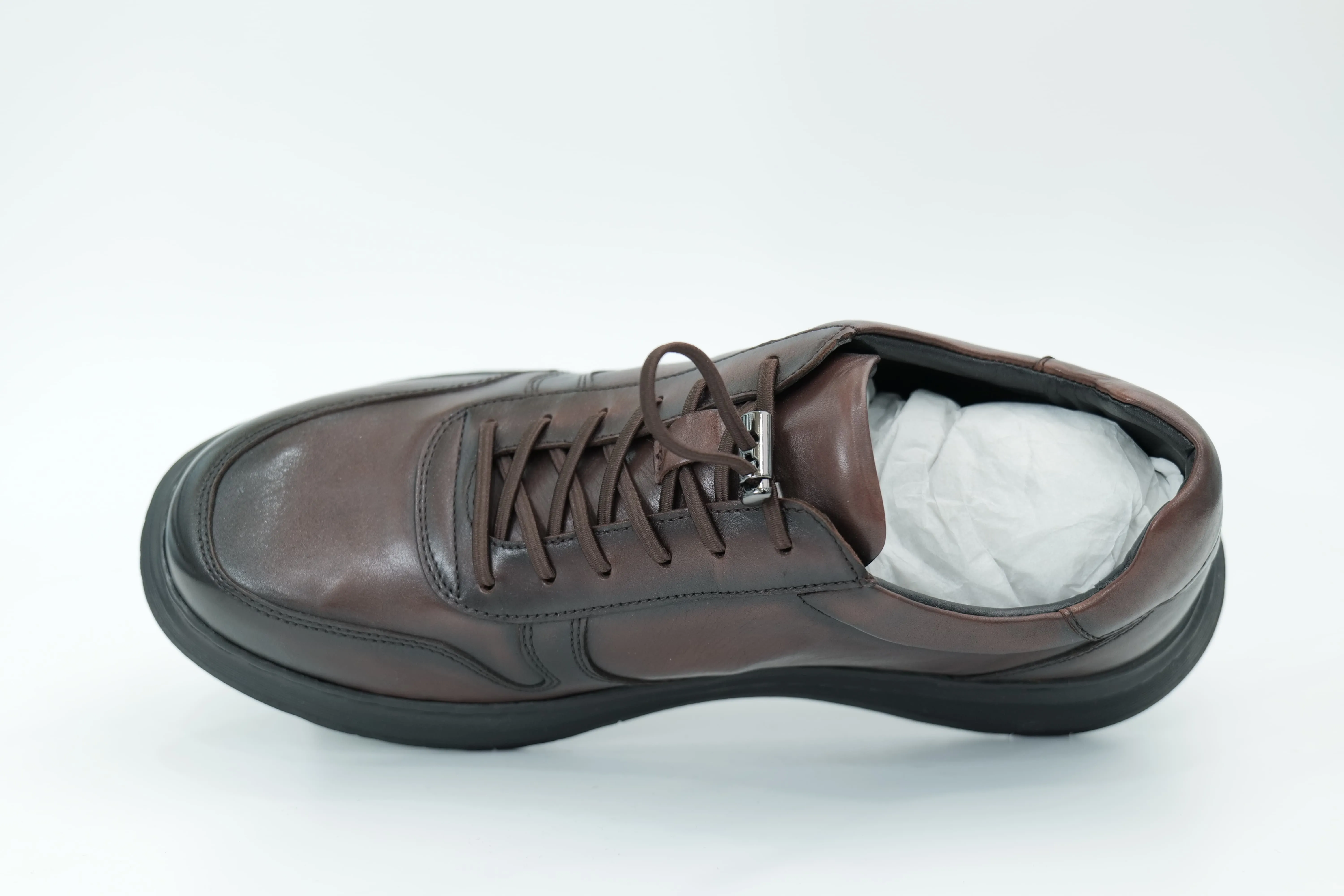 Casual shoes