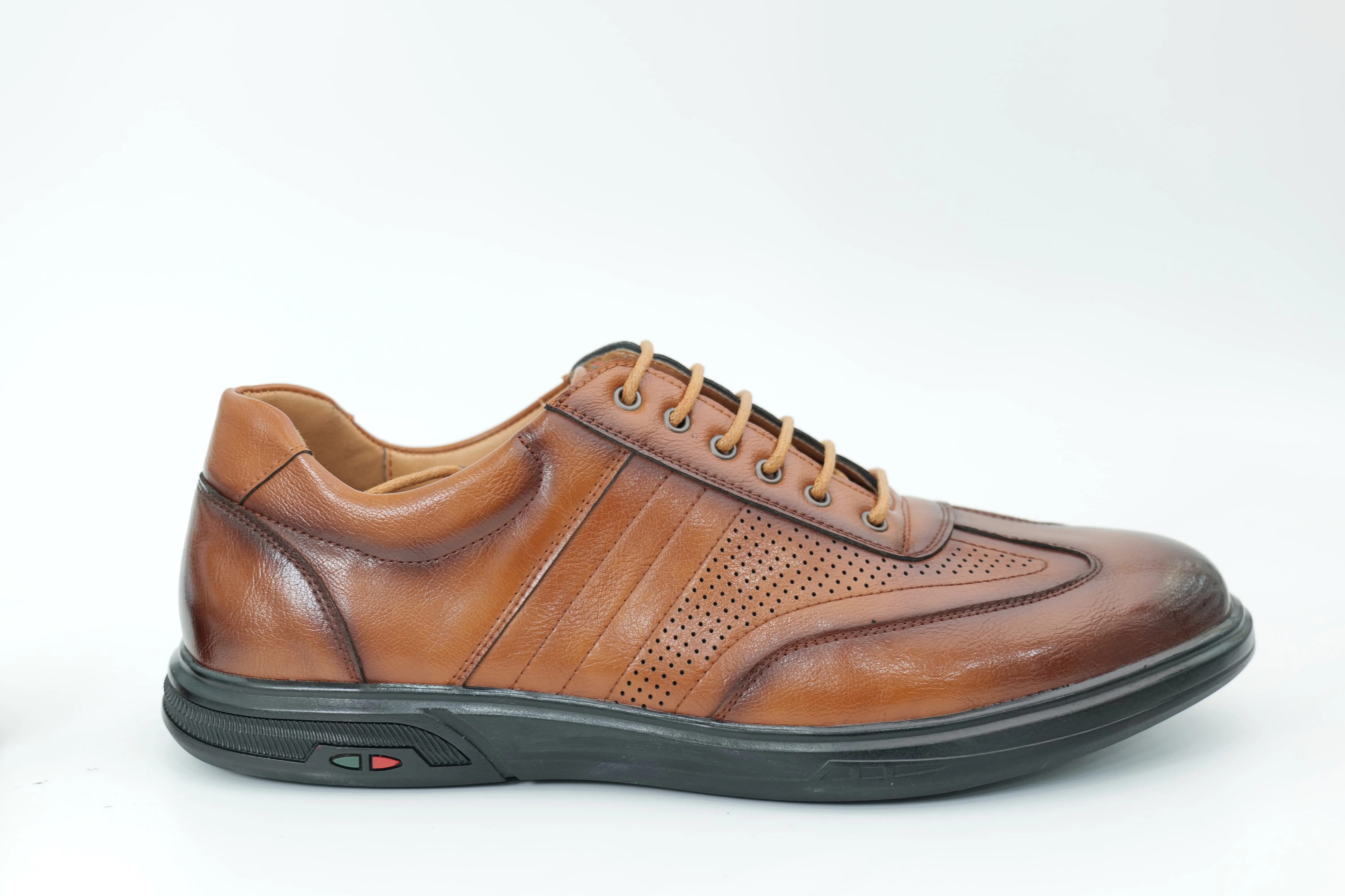 Casual shoes