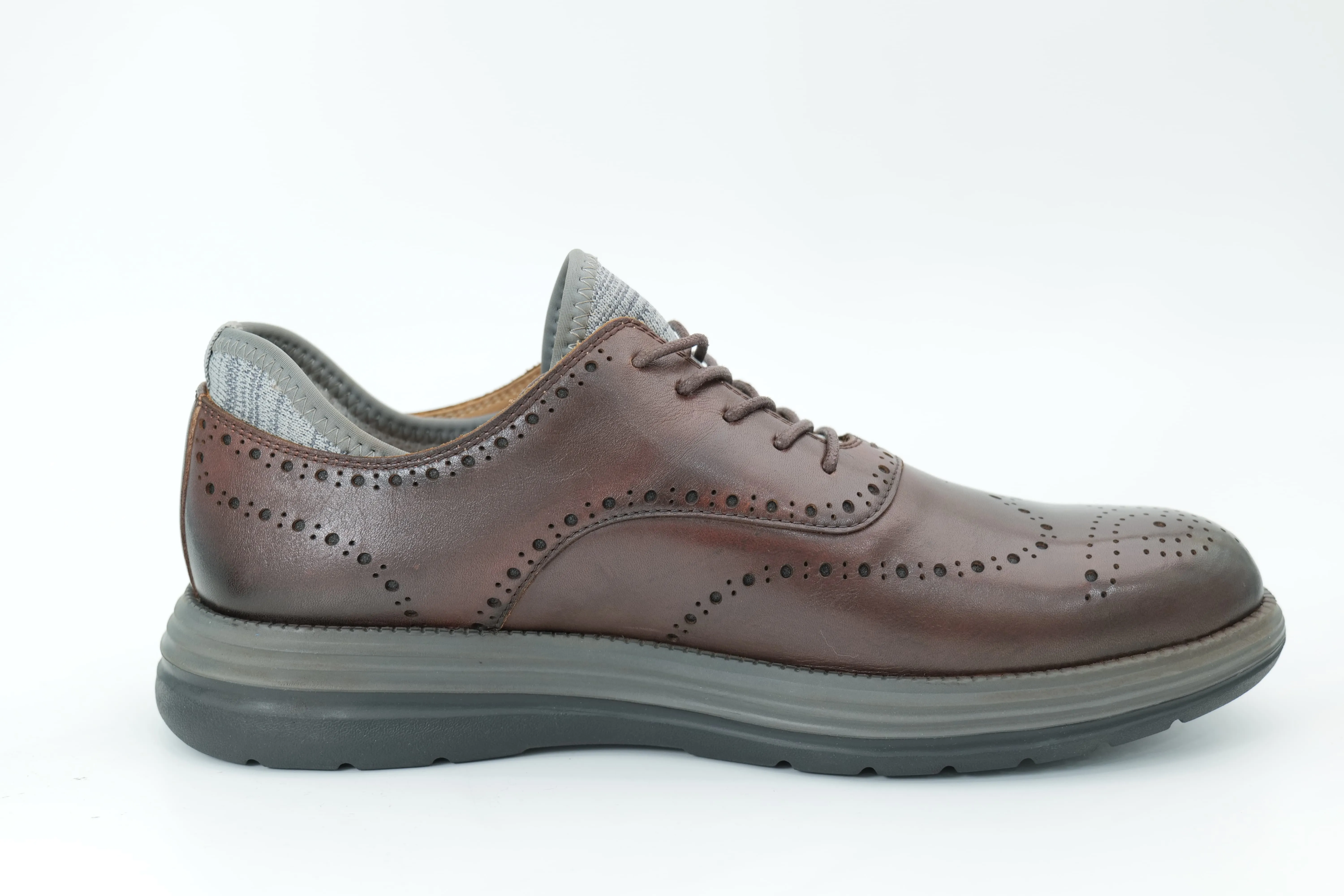 Casual shoes