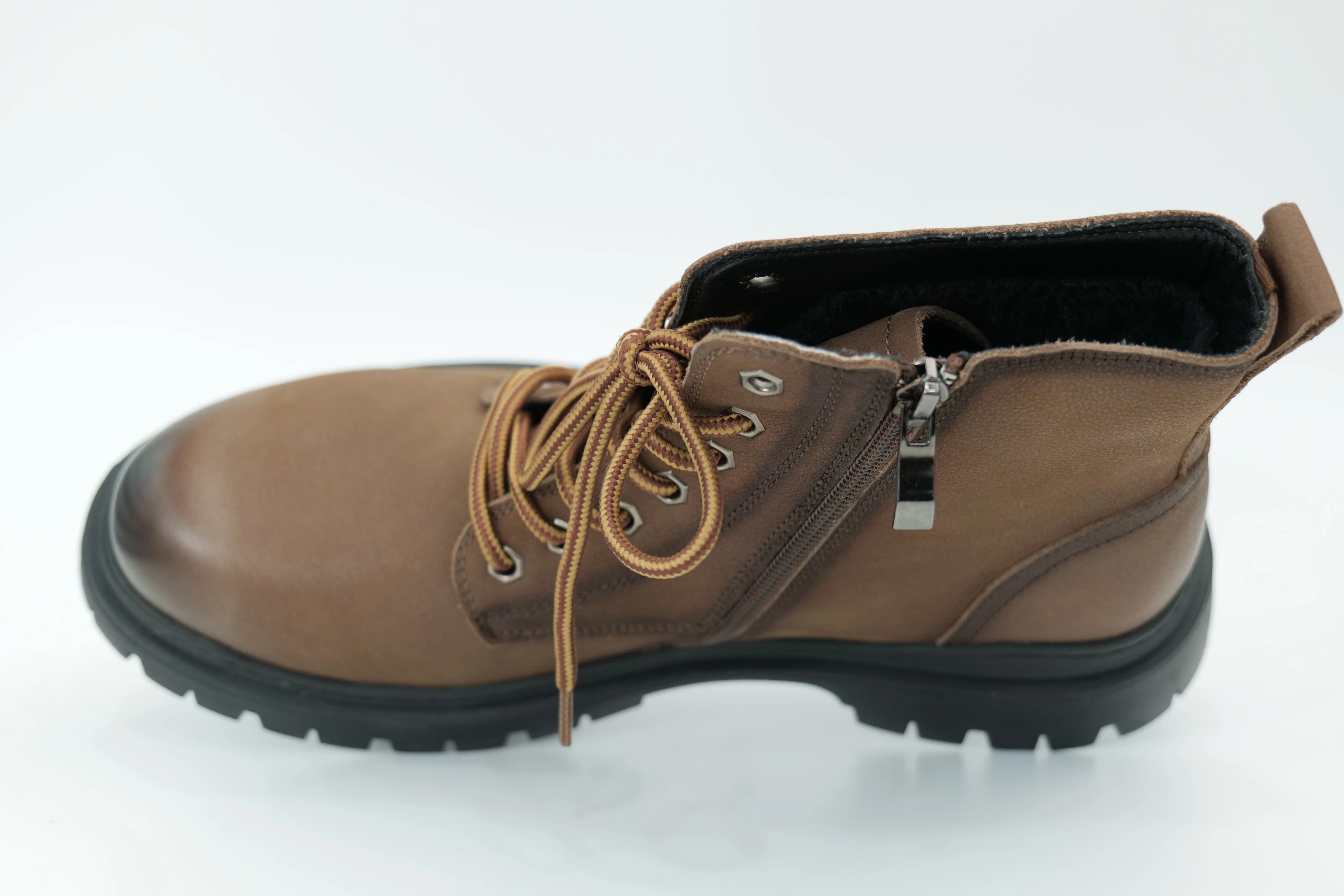 Casual shoes