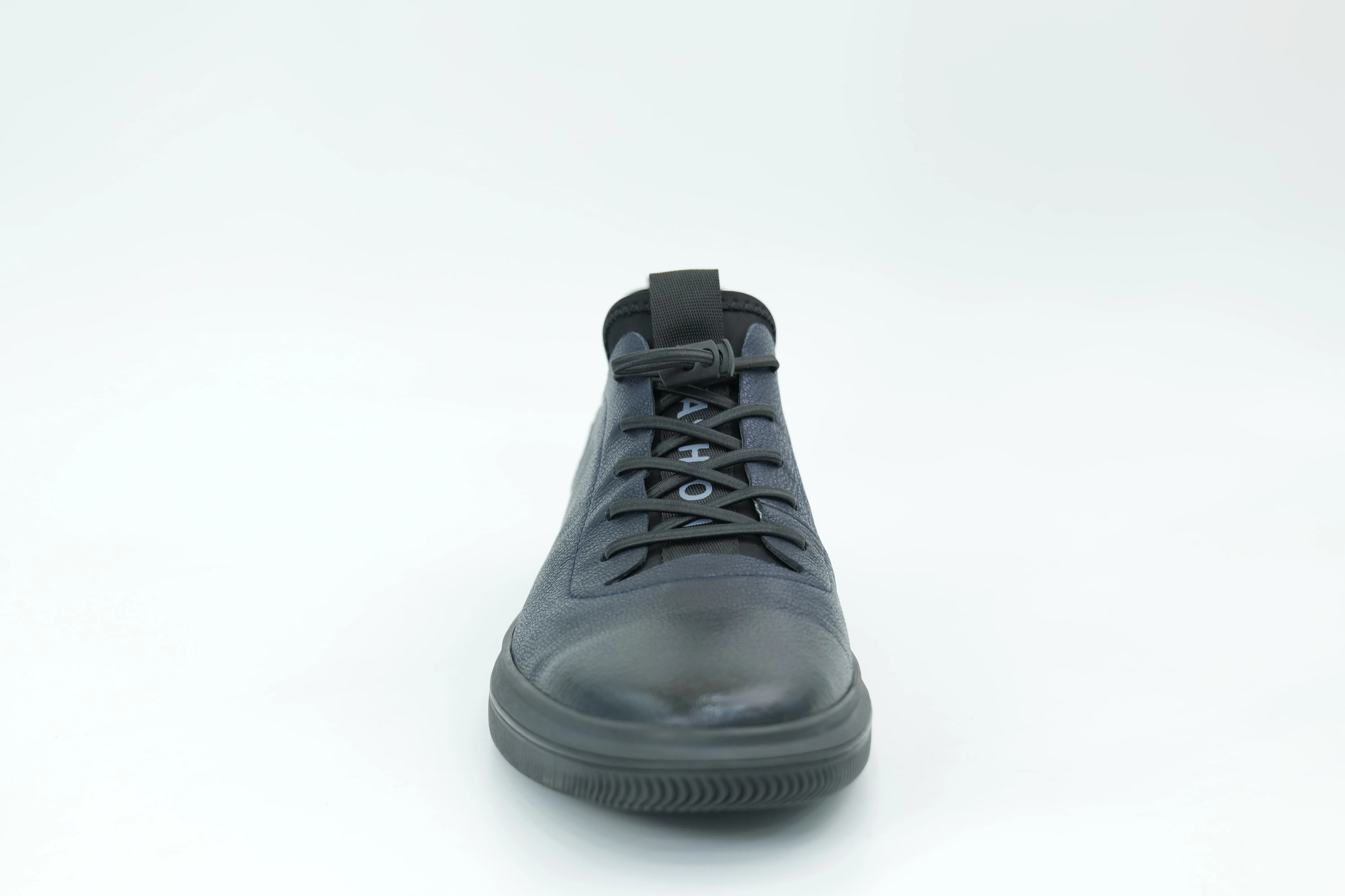 Casual shoes