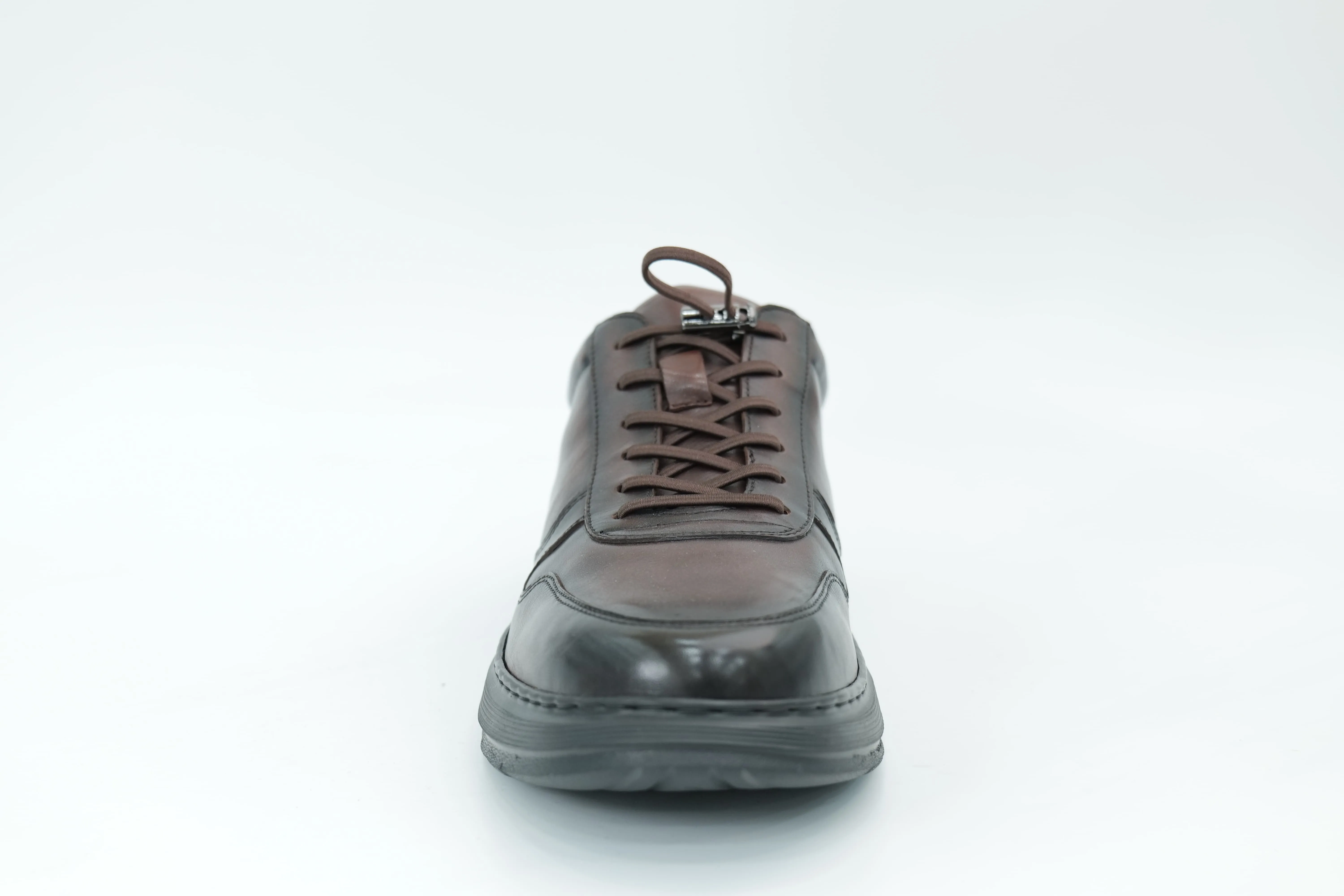 Casual shoes