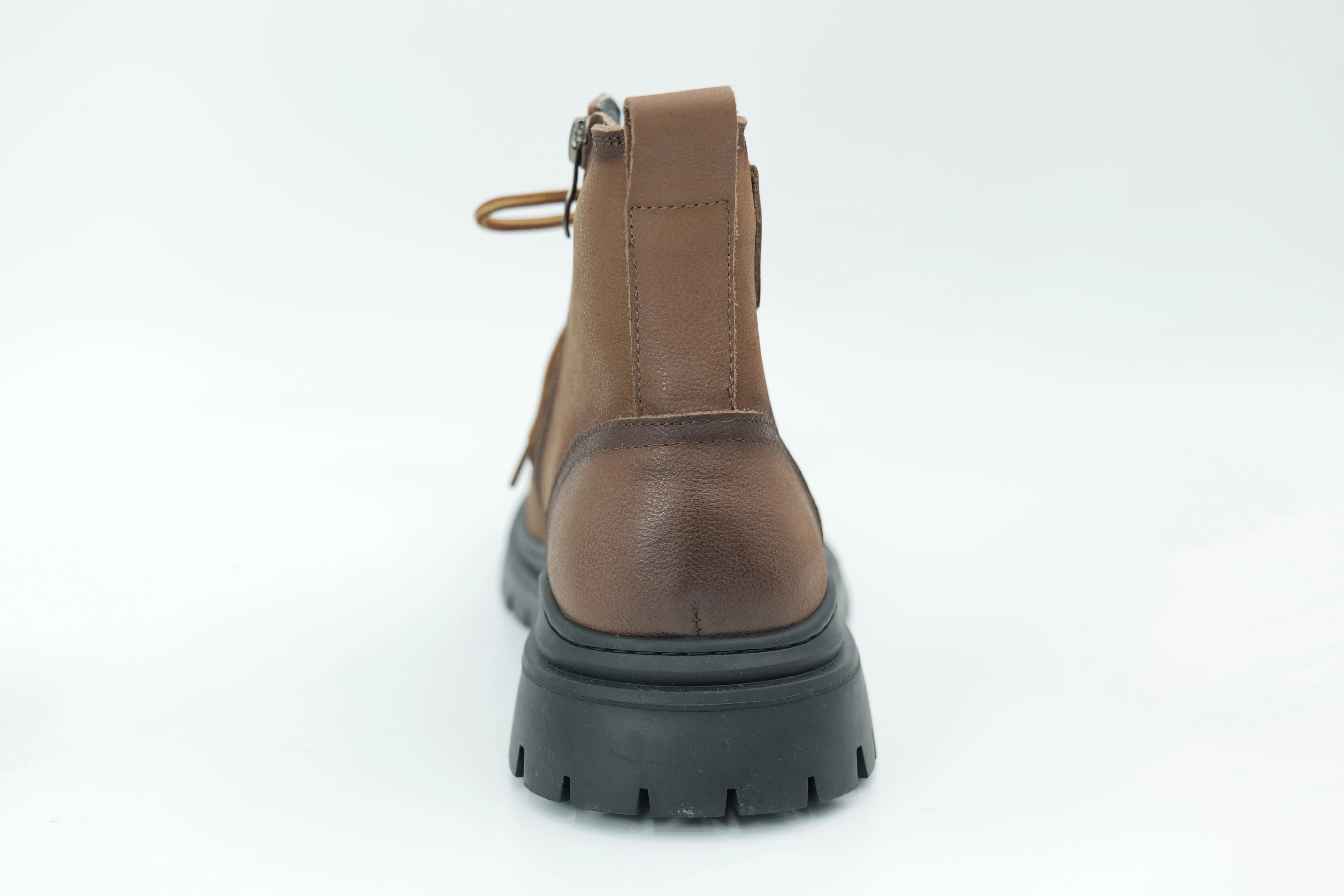 Casual shoes
