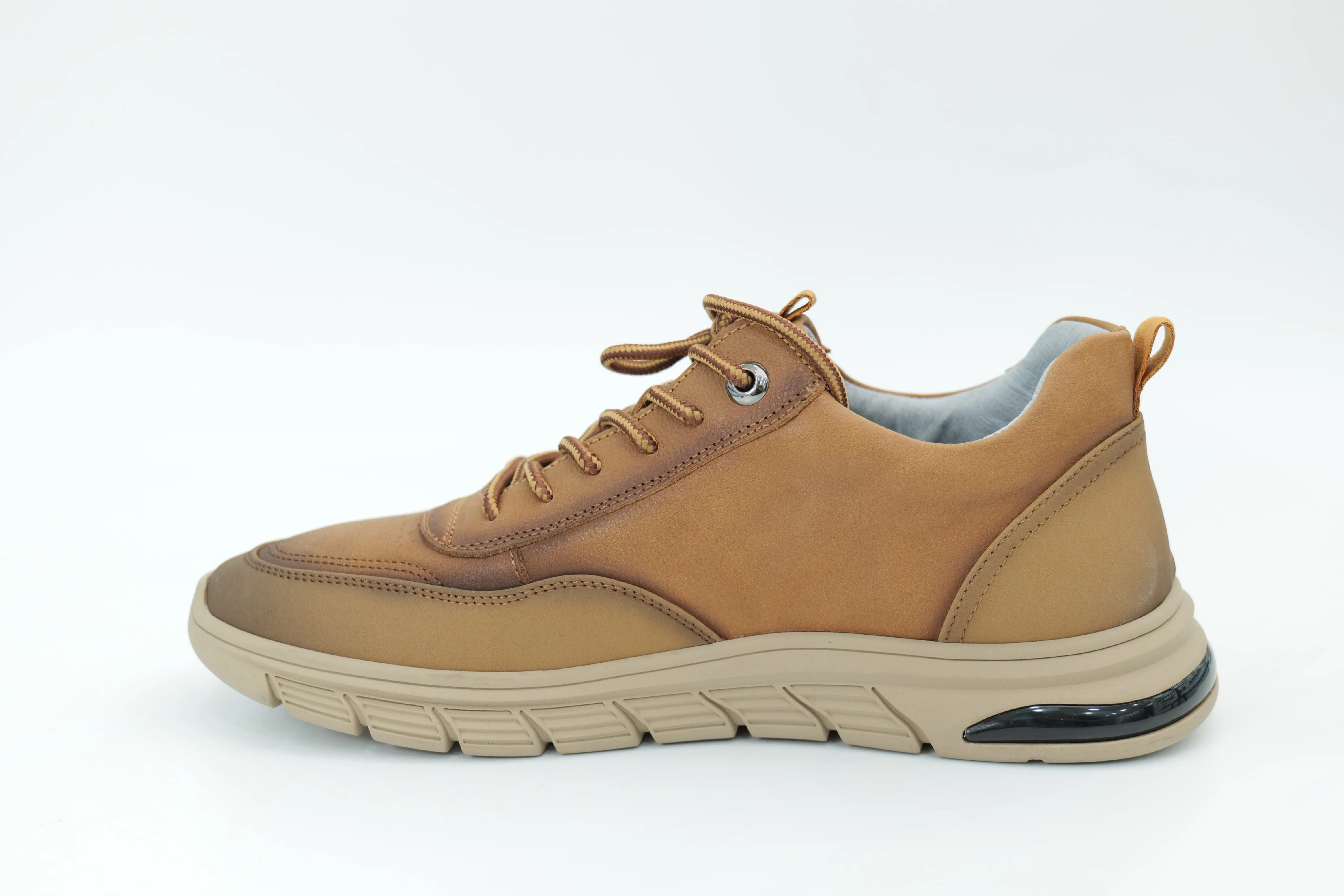 Casual shoes