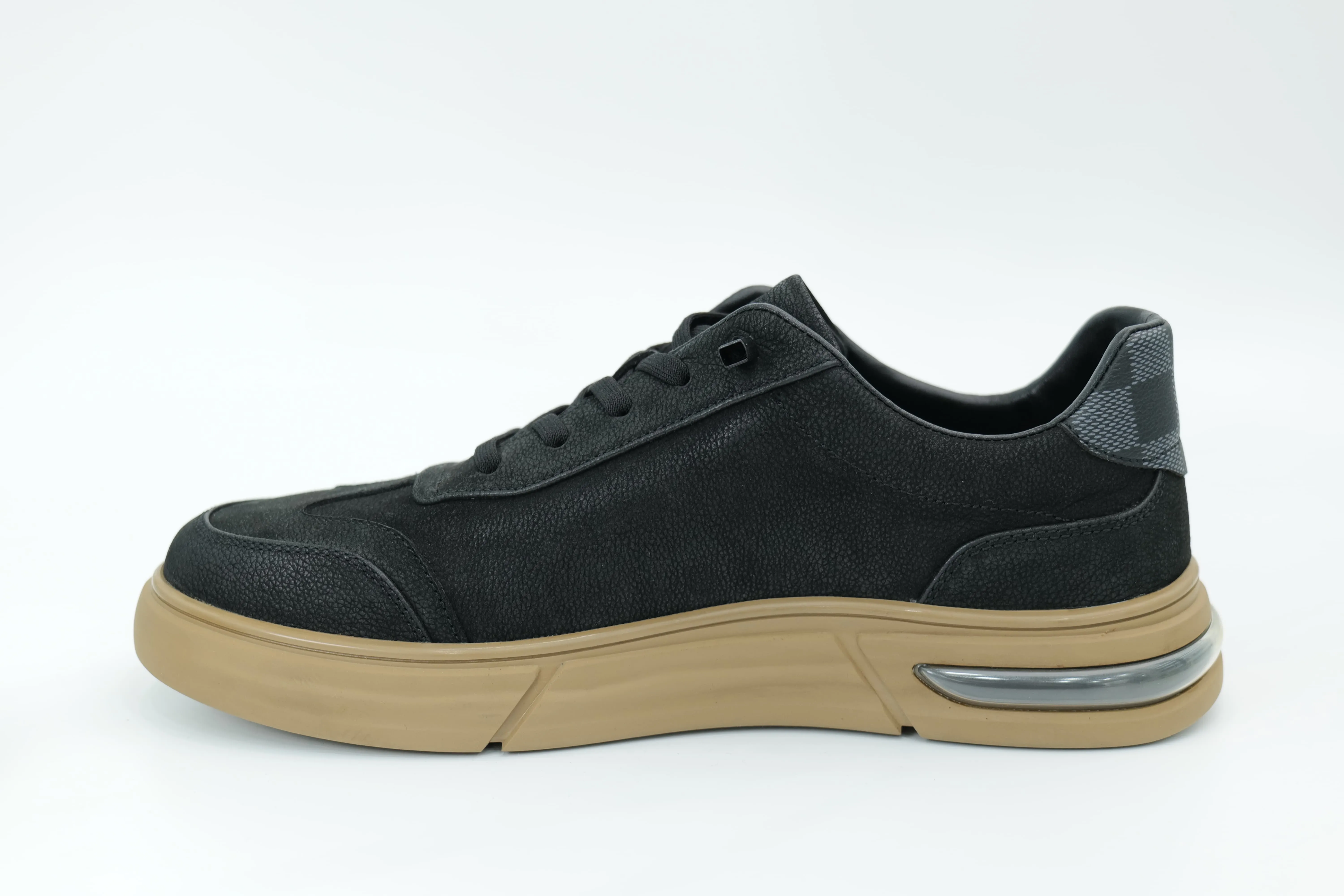 Casual sneakers