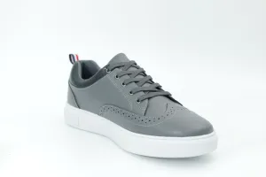 Casual sneakers
