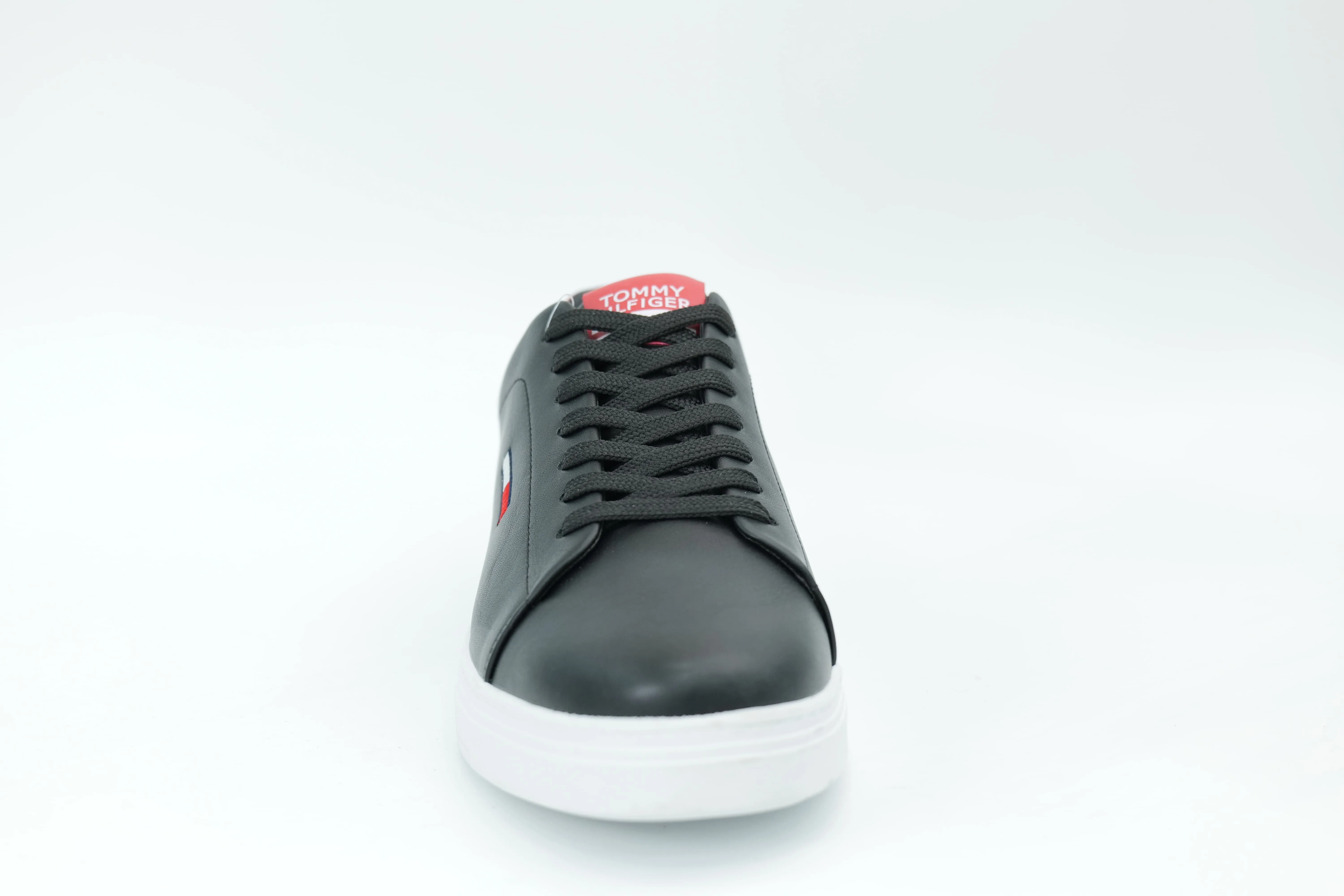 Casual sneakers