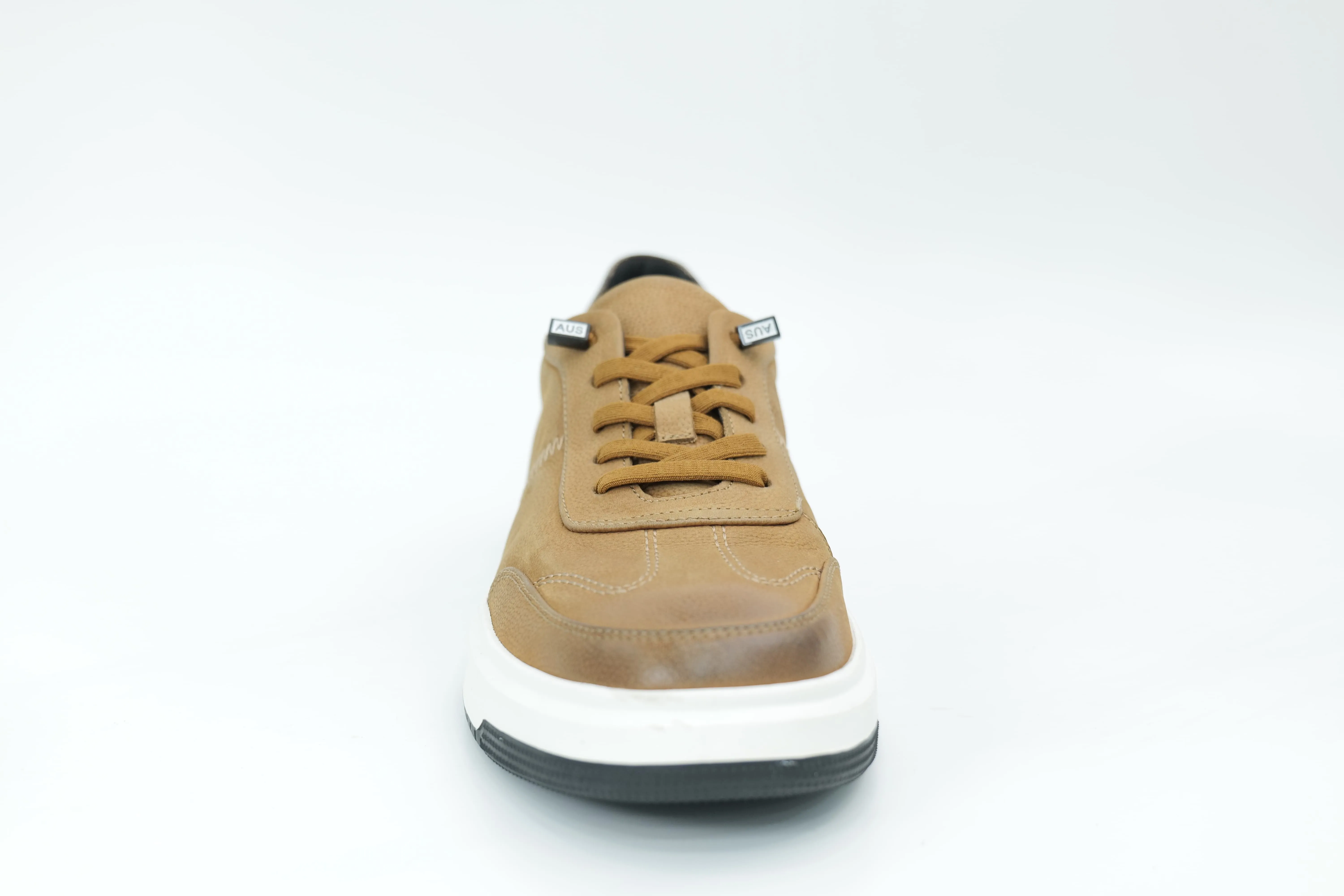 Casual sneakers