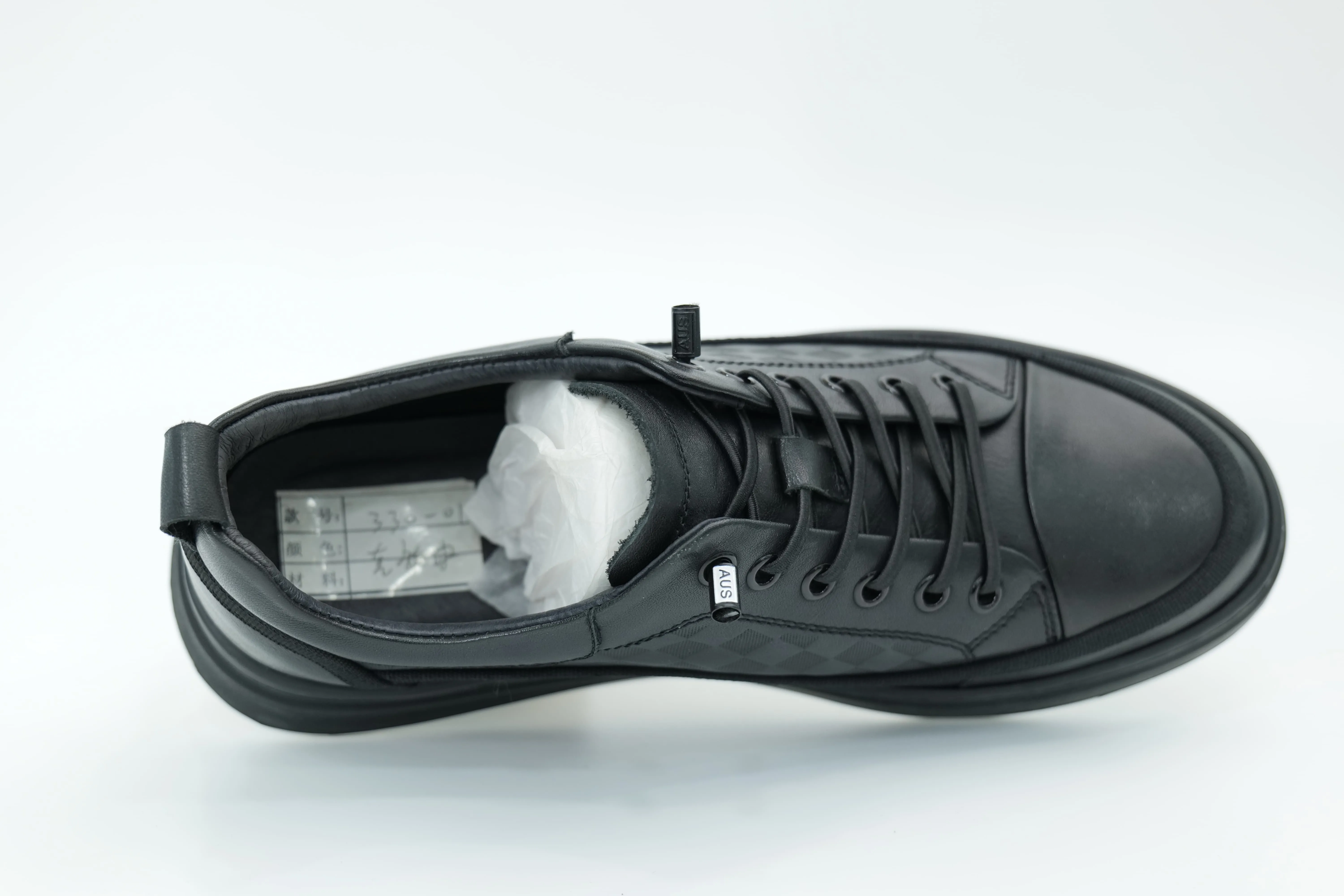 Casual sneakers