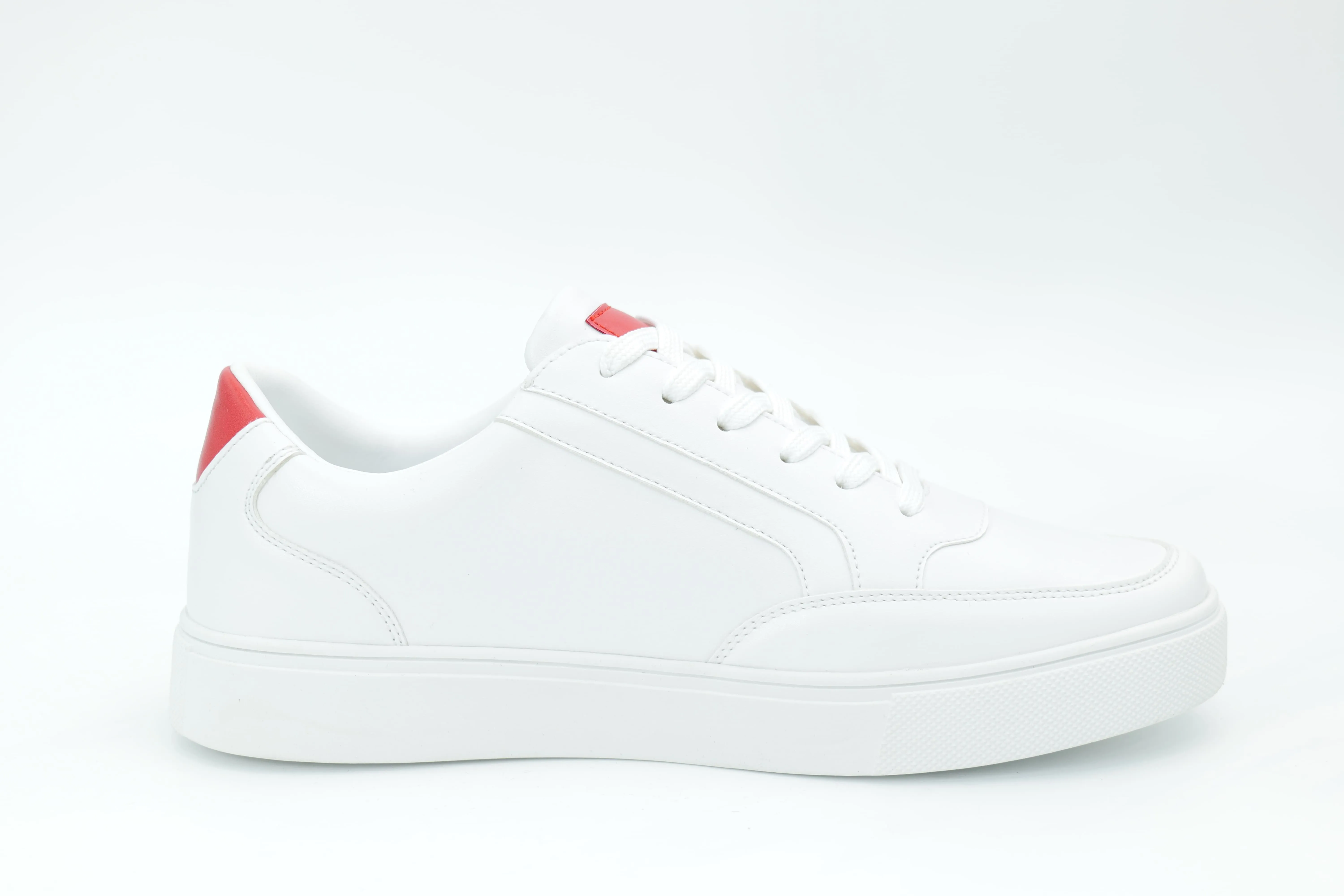 Casual sneakers