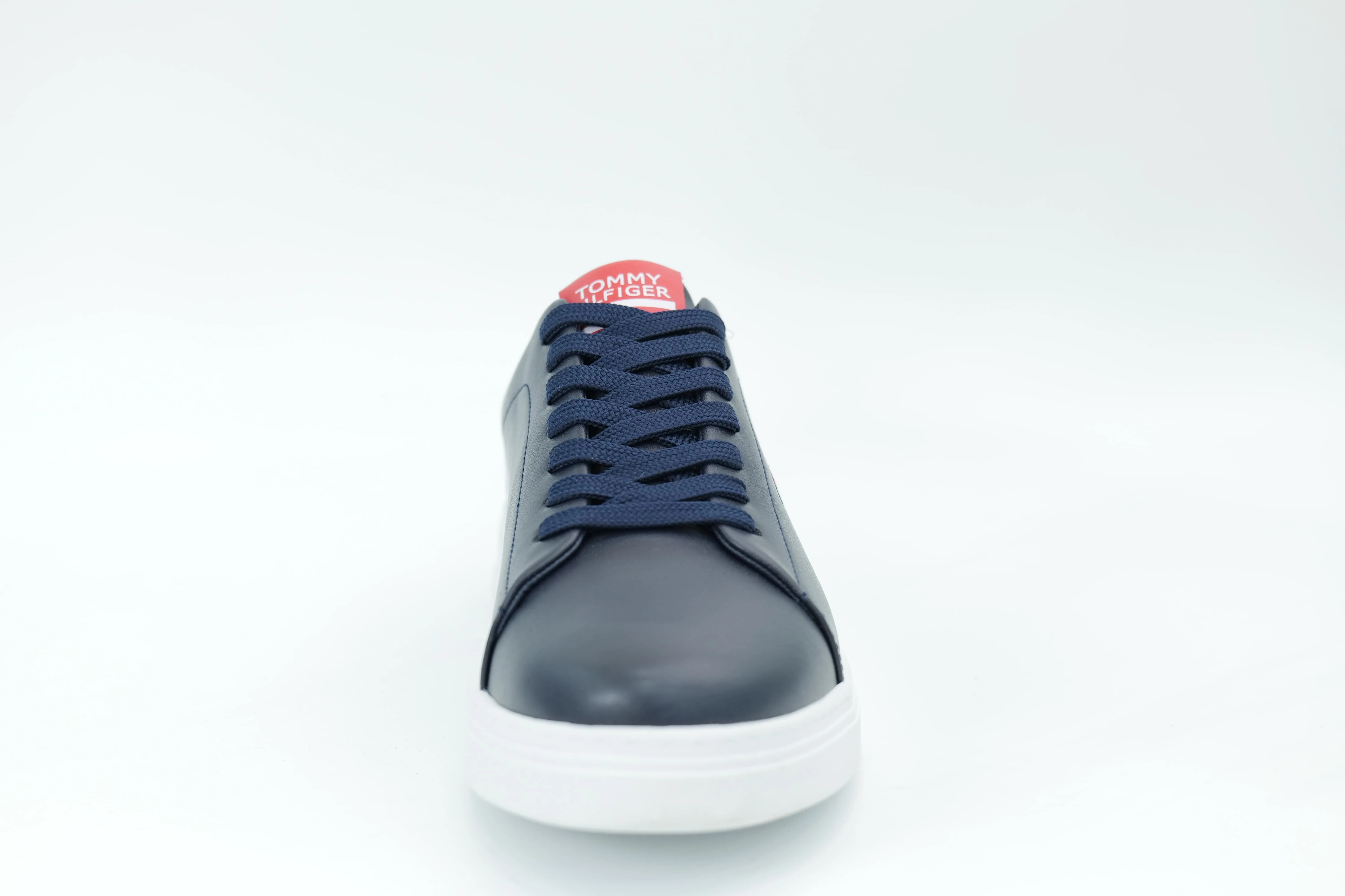 Casual sneakers