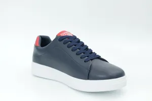 Casual sneakers