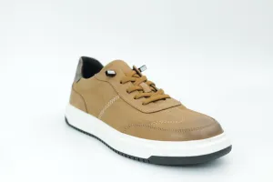 Casual sneakers