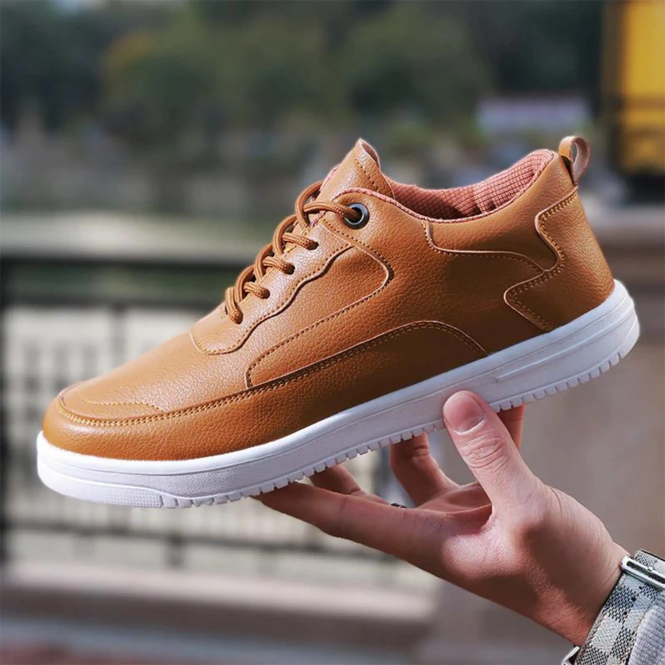 Conoman Men's Casual Sneakers