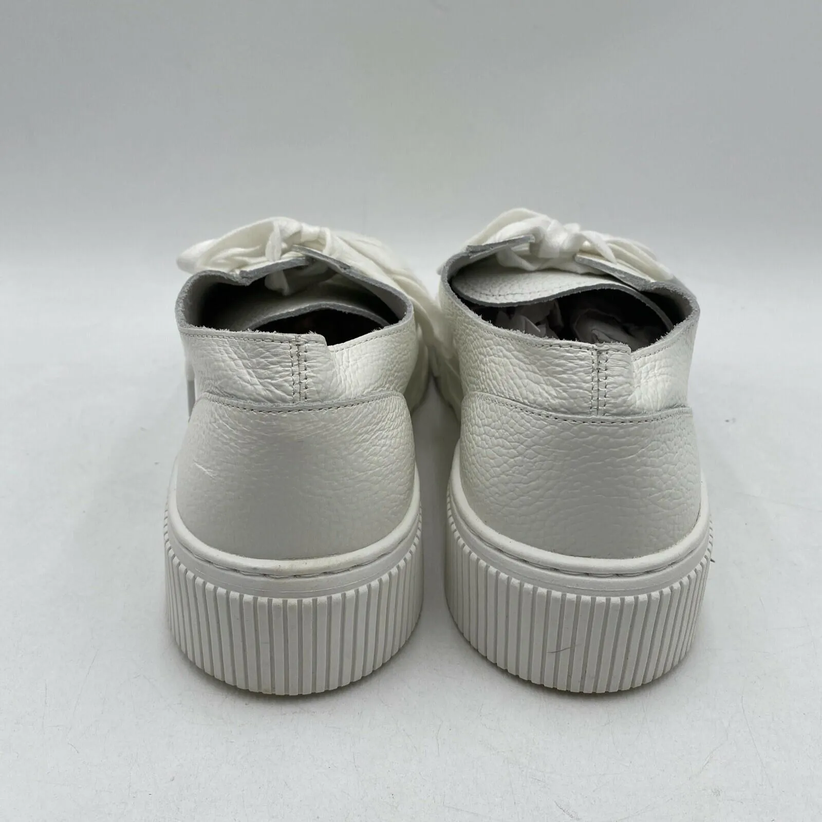 Crown Vintage MANDIE White Leather Round Toe Lace Up Low Top Sneakers, Size 11M - Very Good