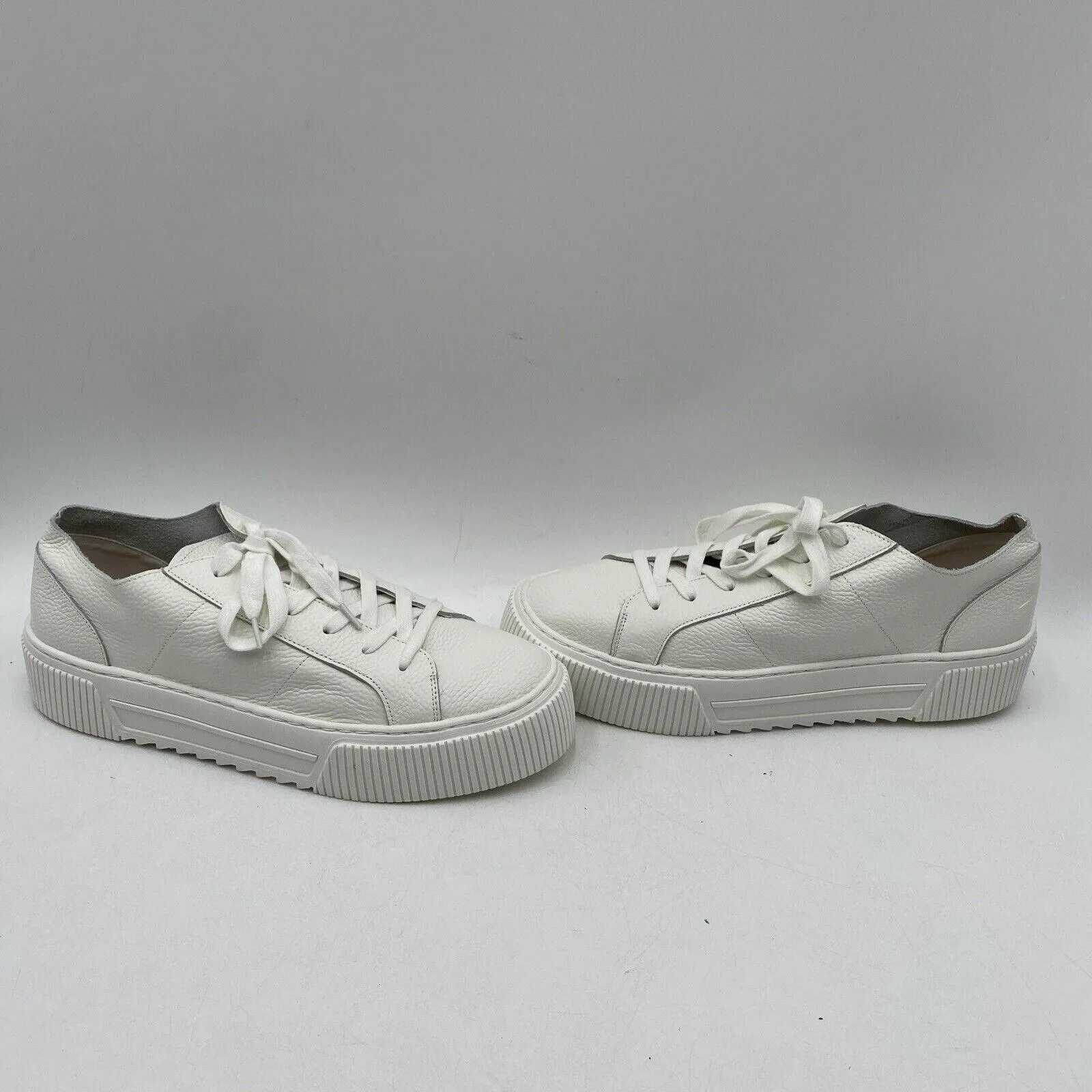 Crown Vintage MANDIE White Leather Round Toe Lace Up Low Top Sneakers, Size 11M - Very Good