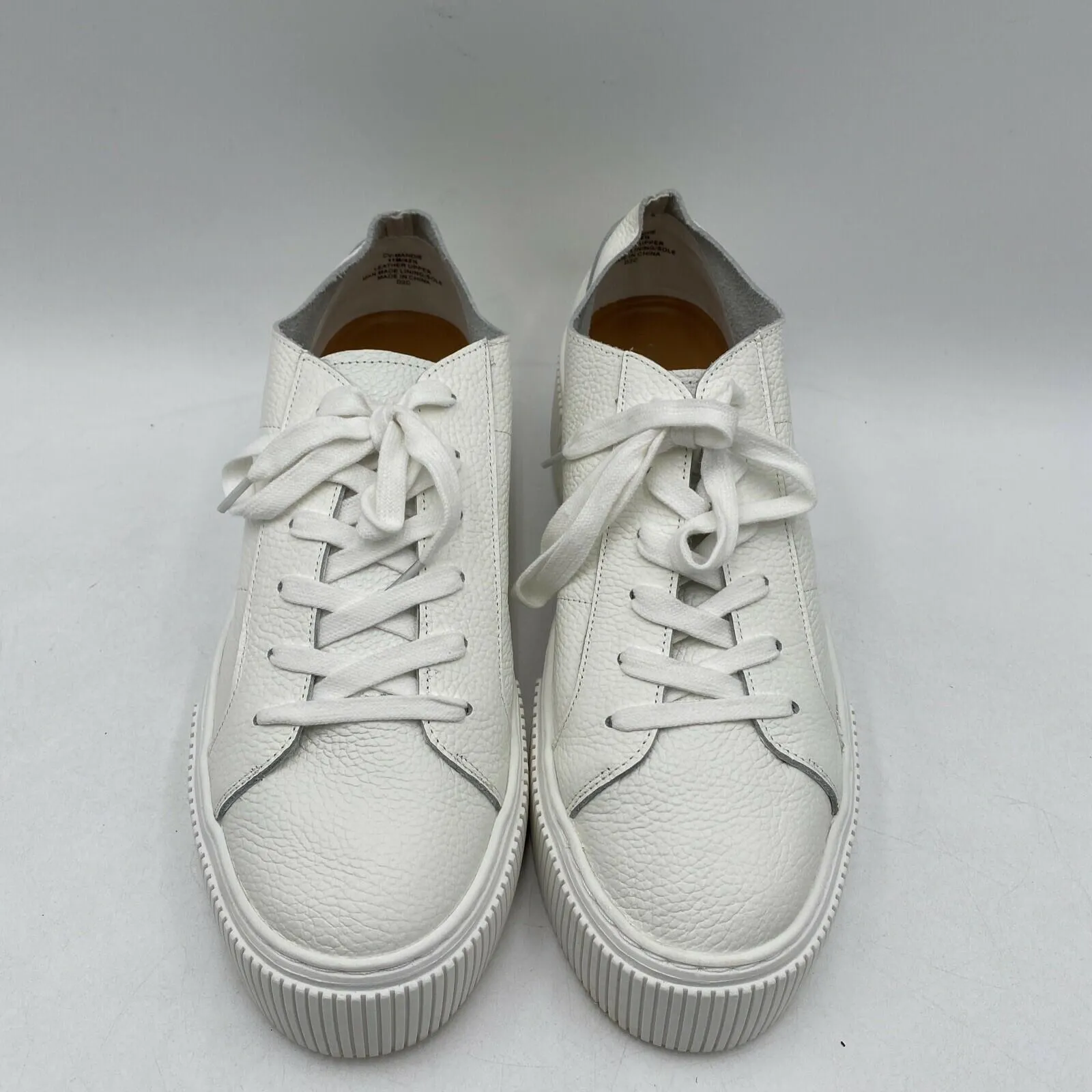 Crown Vintage MANDIE White Leather Round Toe Lace Up Low Top Sneakers, Size 11M - Very Good