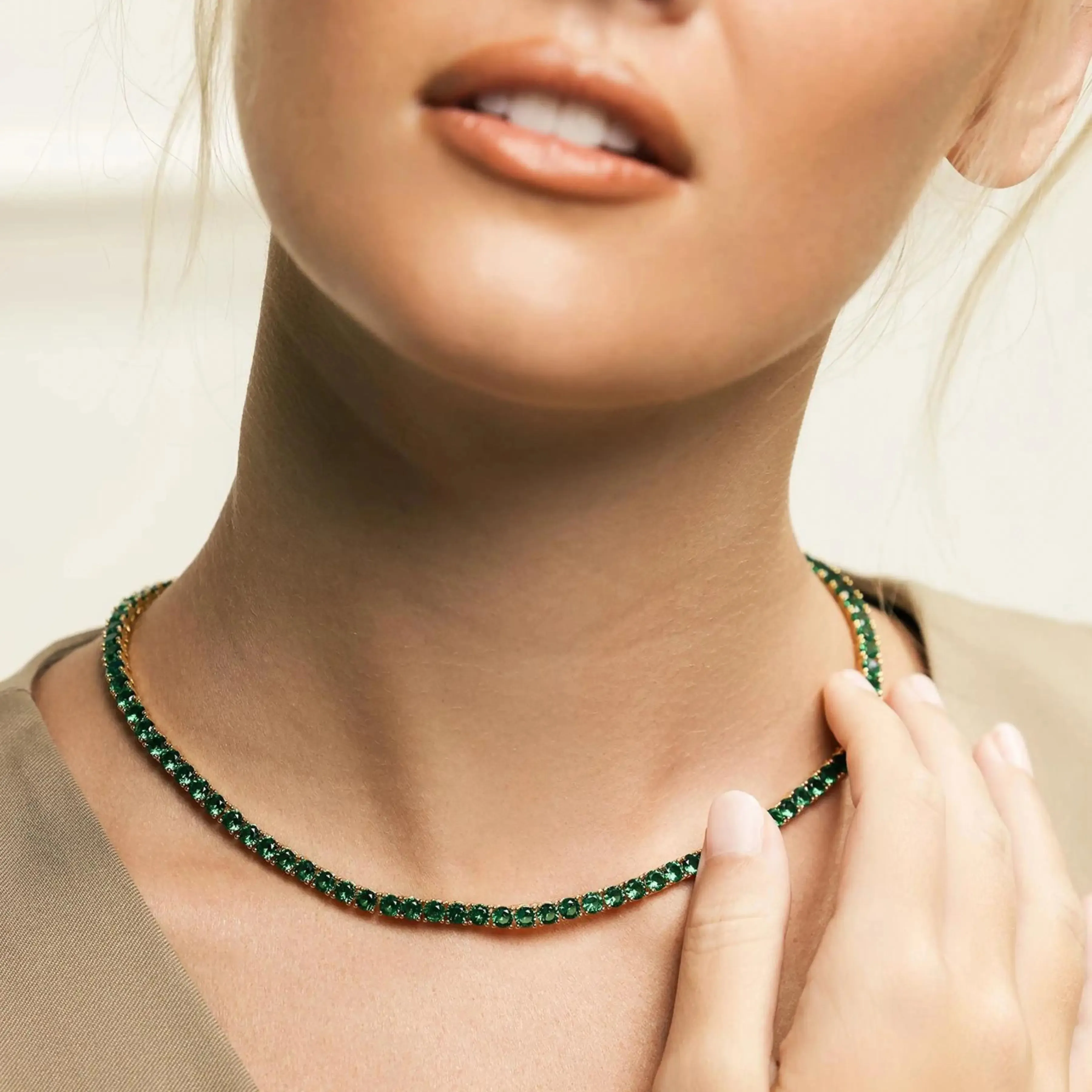 EMERALD TENNIS NECKLACE
