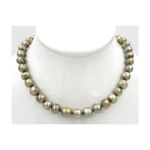 Jella Olive Pearl Necklace