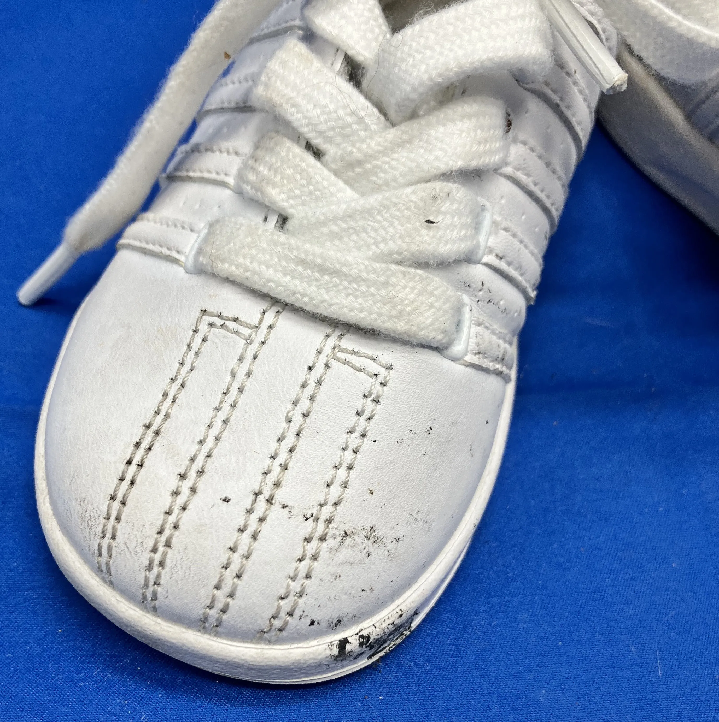 K-Swiss Toddler Tennis/Athletic shoes U.S. size 7 White
