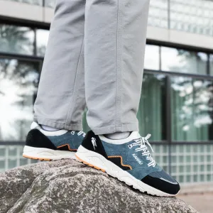 Karhu Aria 95 - Jet Black/Stormy Weather