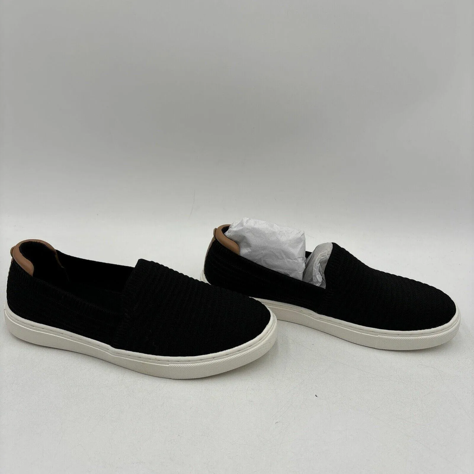 Kelly & Katie Estarr Slip-On Sneaker Black Size 8M - Very Good