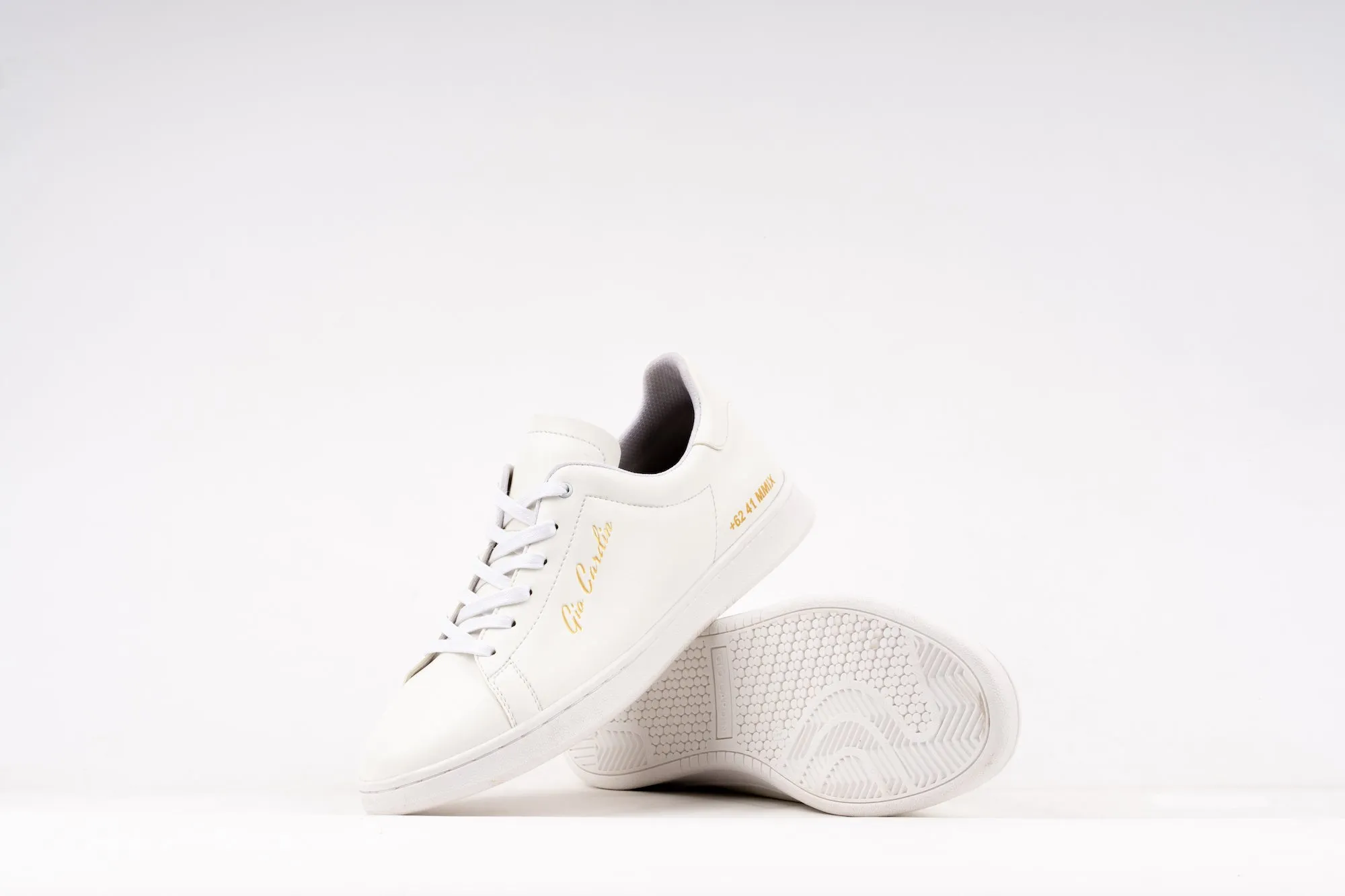 LAA-12 | TRIPLE WHITE | MEN