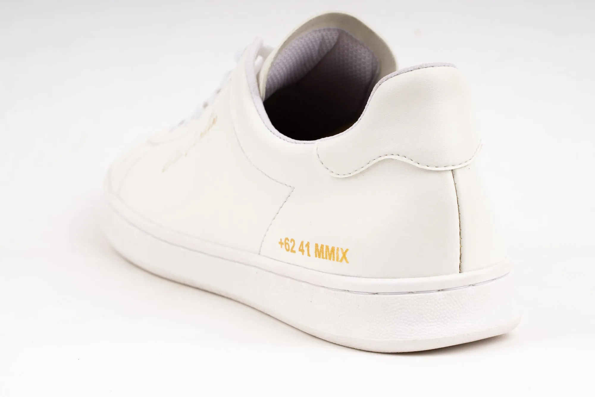 LAA-12 | TRIPLE WHITE | MEN