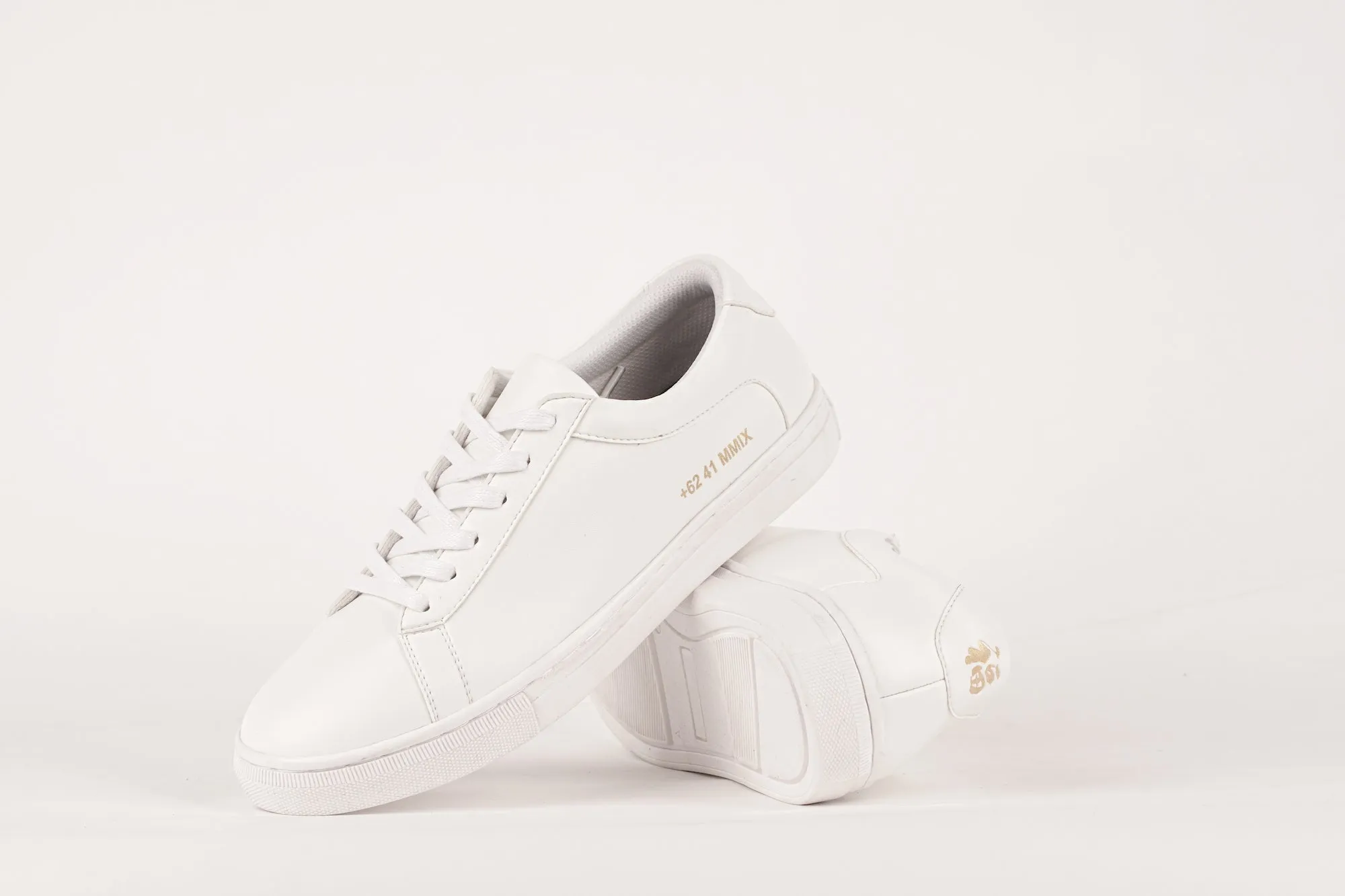 LAH-01 CNY | TRIPLE WHITE | MEN [LIMITED EDITION]