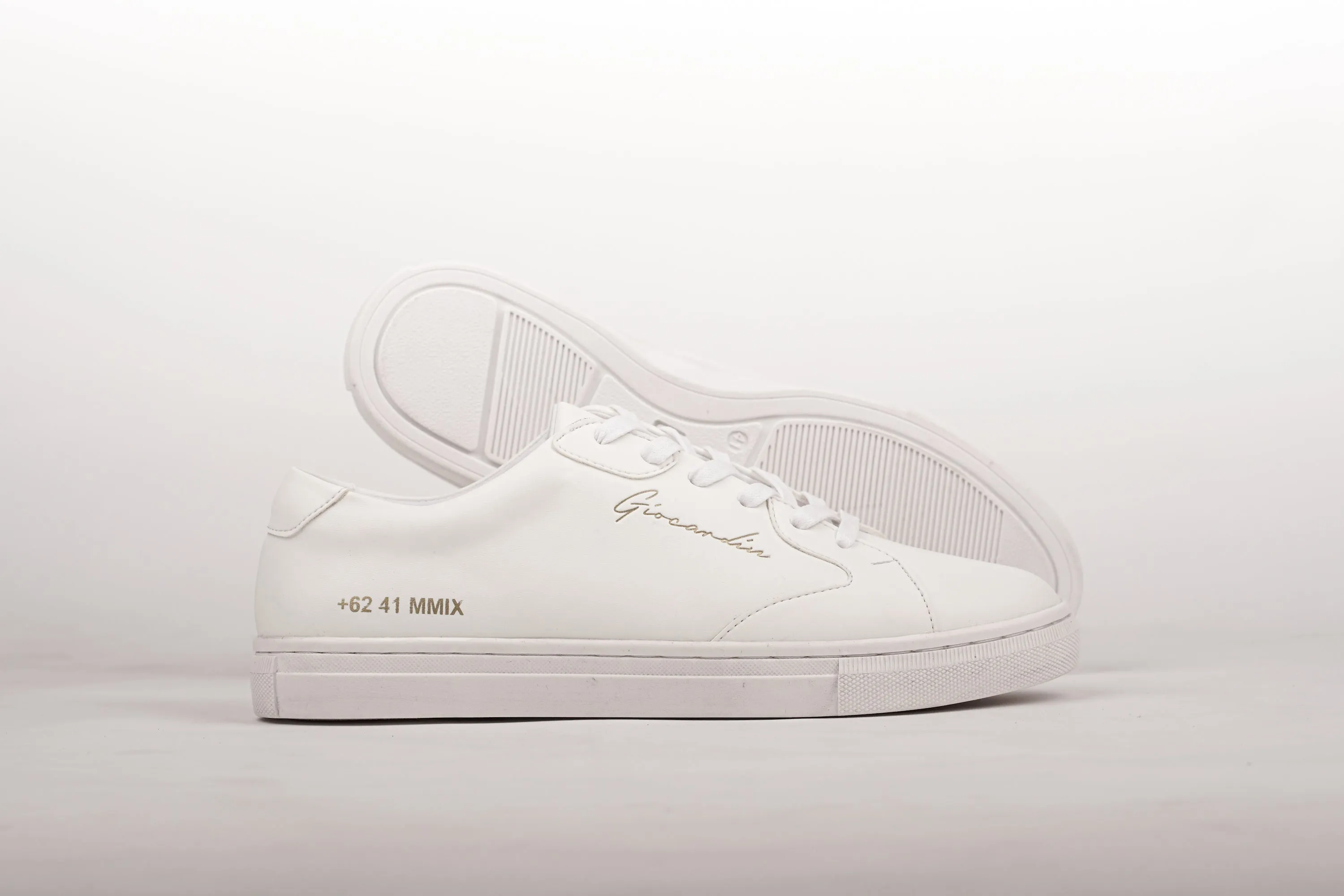 LAH-06 | TRIPLE WHITE | MEN