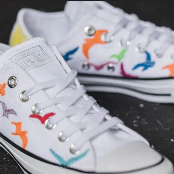 Limited Edition Converse Mara Hoffman X Chuck Taylor sneakers size 8, 38