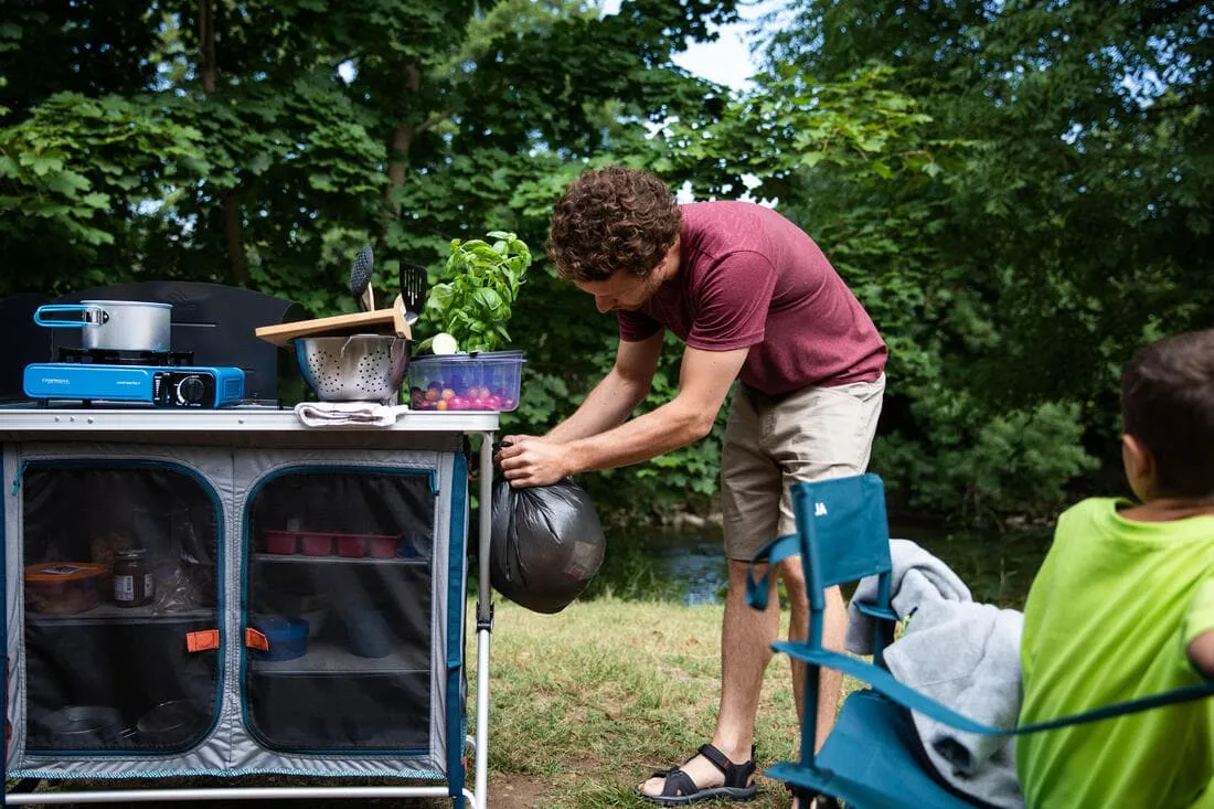MEUBLE DE CUISINE PLIABLE POUR LE CAMPING