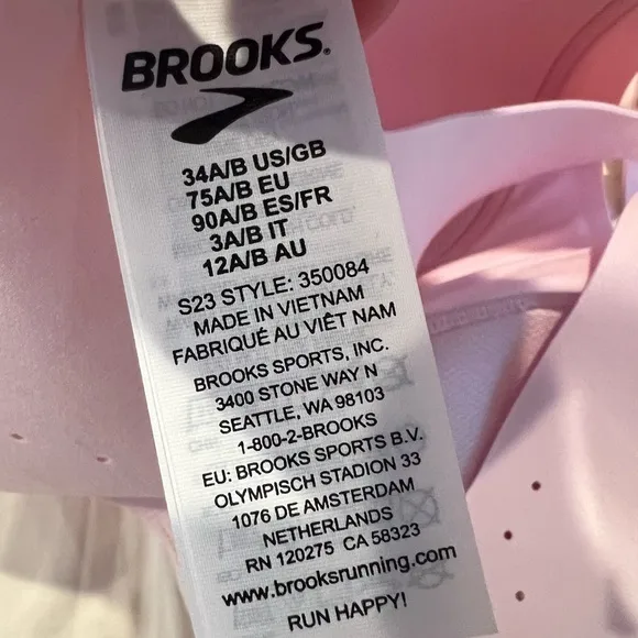 NWT Brooks Women’s Crossback 2.0 Sports Bra in Quartz in size 34 A/B