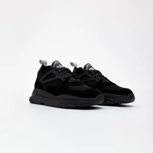 P448 Luke All Black