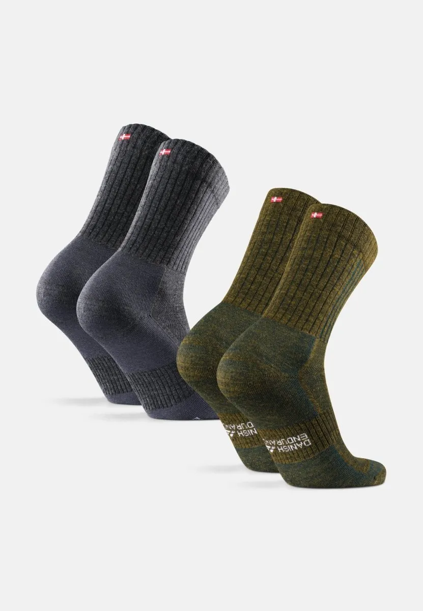 PREMIUM HIKING SOCKS