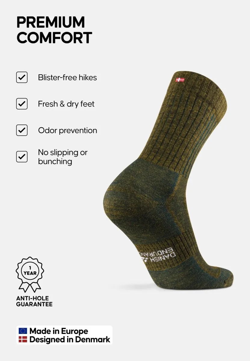 PREMIUM HIKING SOCKS