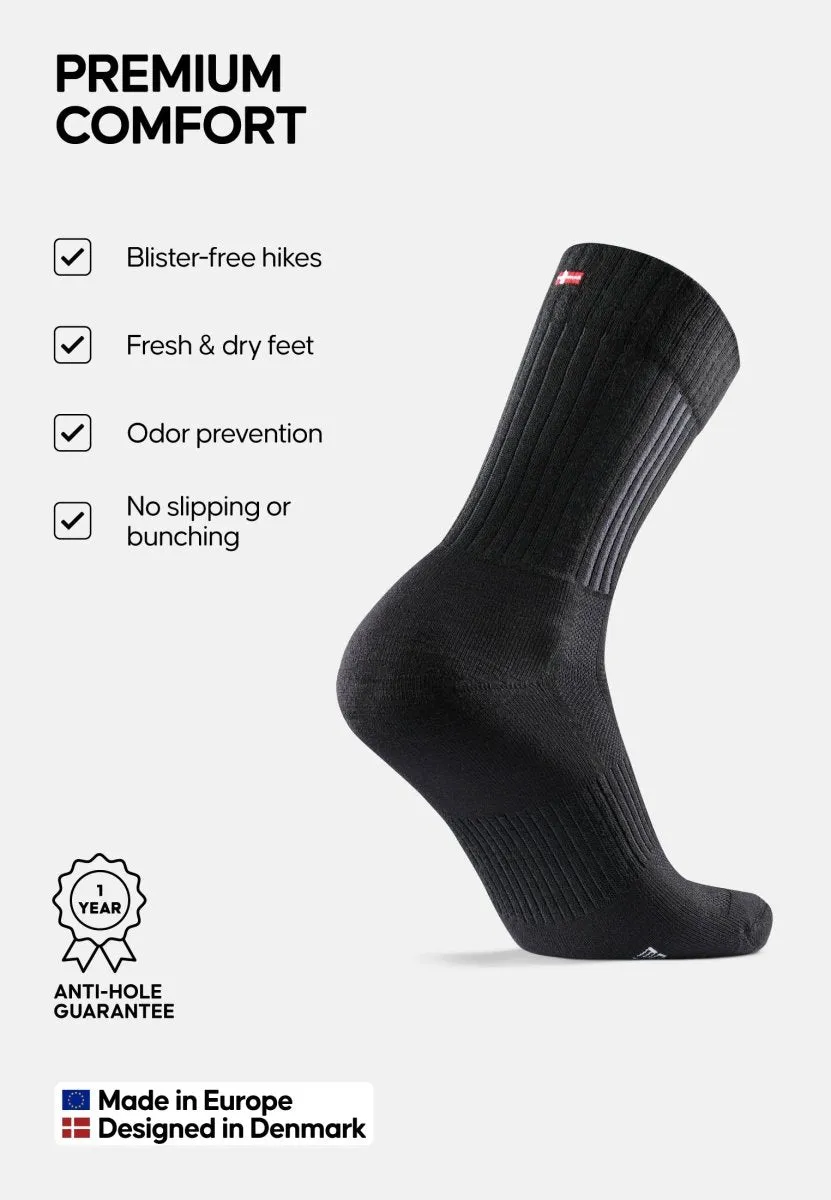 PREMIUM HIKING SOCKS