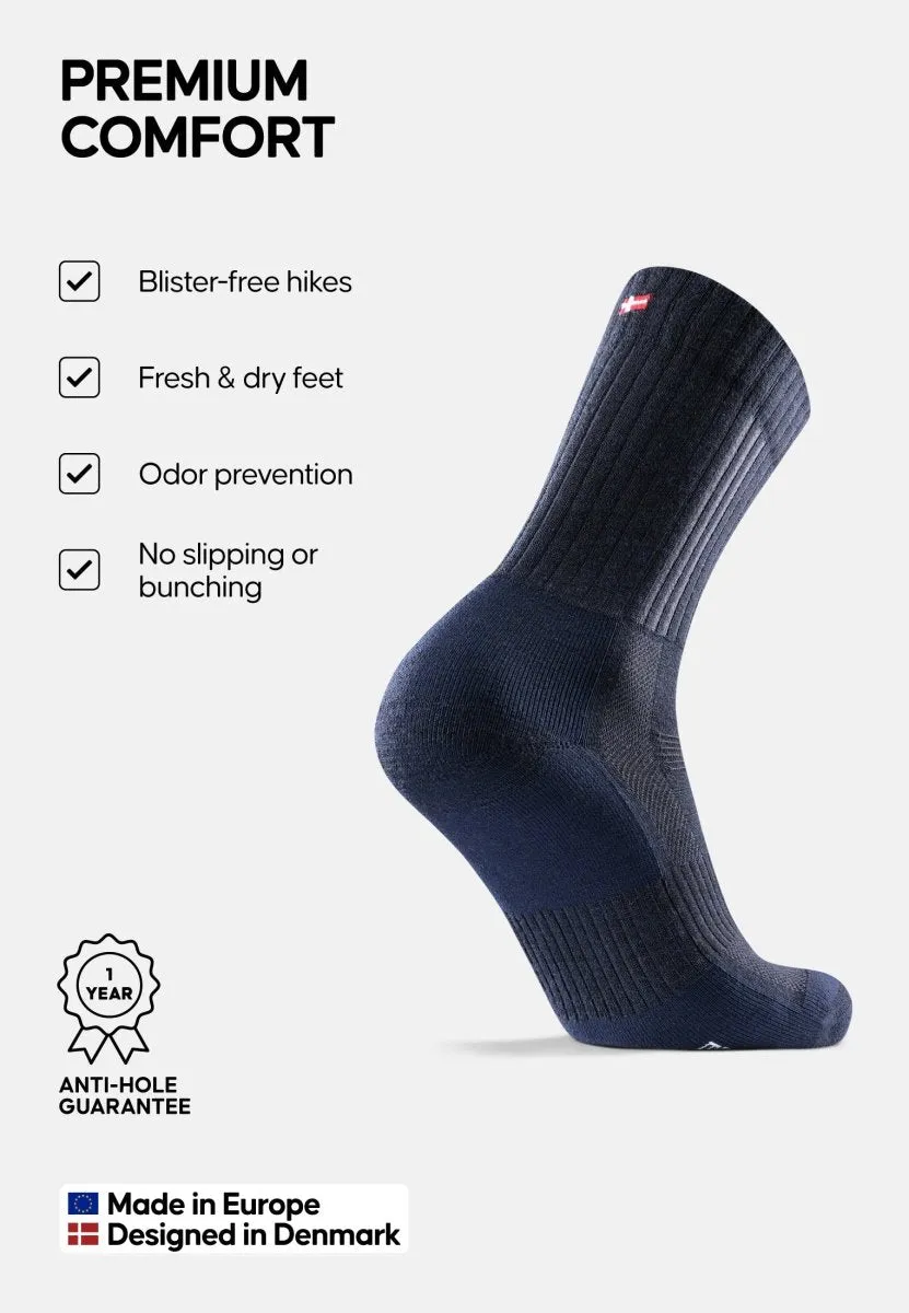 PREMIUM HIKING SOCKS