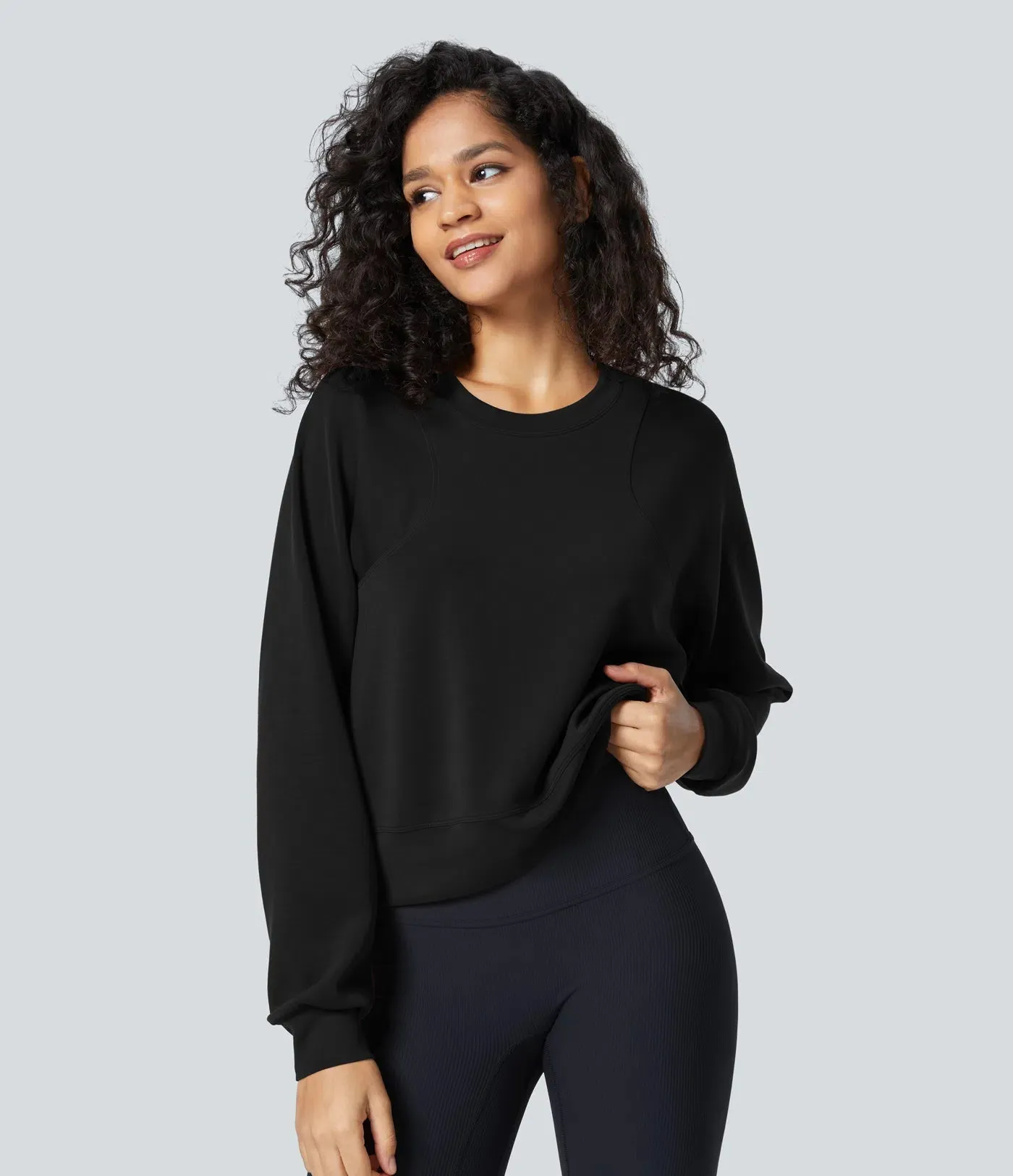Round Neck Raglan Sleeve Sweatshirt | Casual & Comfortable