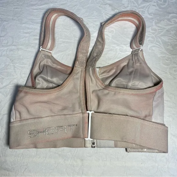 SHEFIT Ultimate Sports Bra in size Luxe (large) White, Tie Dyed in Great Shape