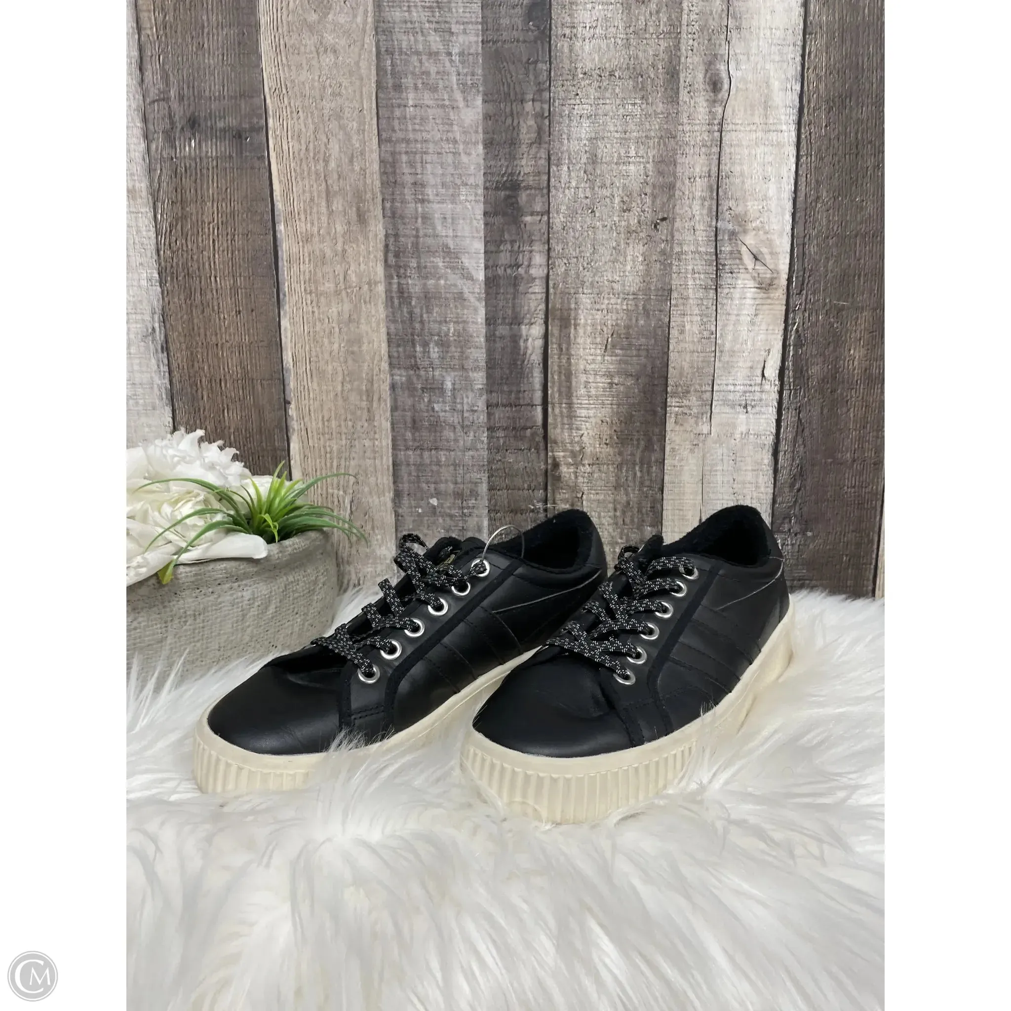 Shoes Sneakers By Gola In Black, Size: 9