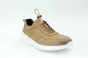 Sports shoes