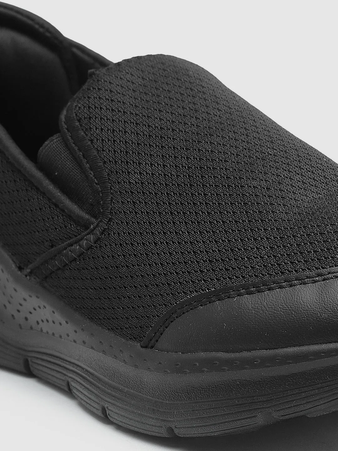 WALKER 111 Sports Shoes For Men